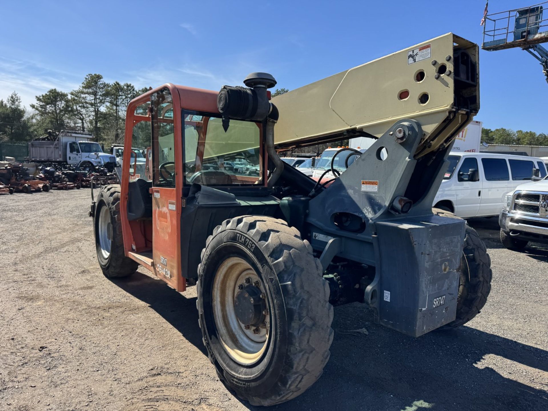 2005 JLG G6-42A Rough Terrain Telehandler 6,600lb - Image 14 of 41