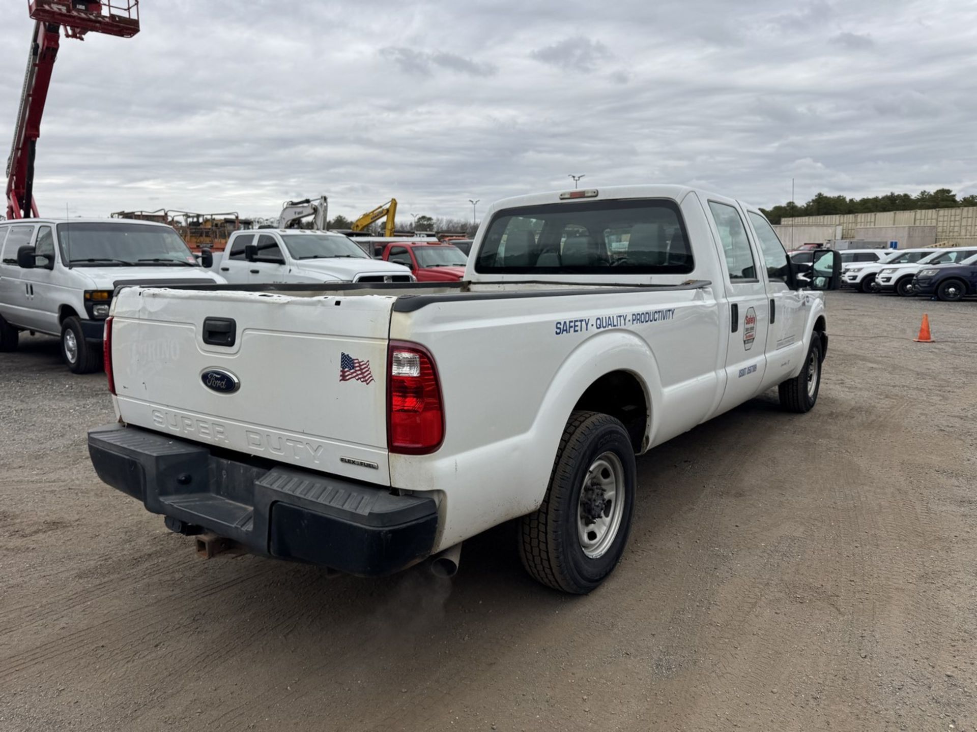 2013 Ford F-250 RWD - Image 6 of 23