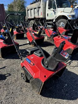 Toro Power Clear 721R Snow Blower