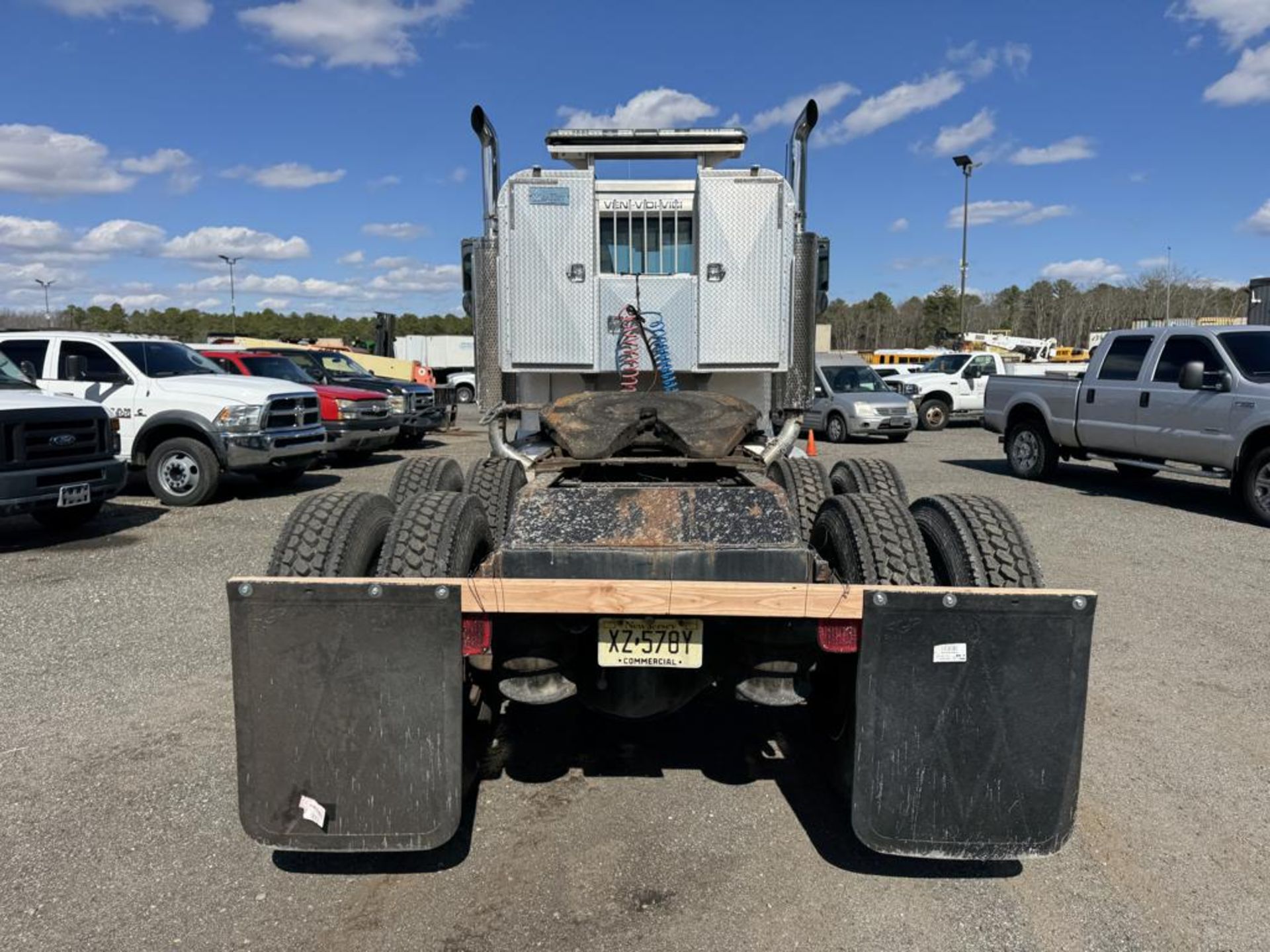 1988 Peterbilt 379 Day Cab Tandem - Image 7 of 46