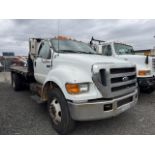 2004 Ford F-650 Flat Bed 4x2 (INOPERABLE)