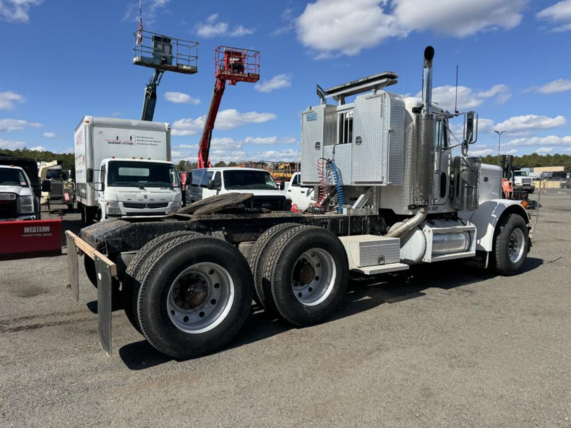 1988 Peterbilt 379 Day Cab Tandem - Image 4 of 46