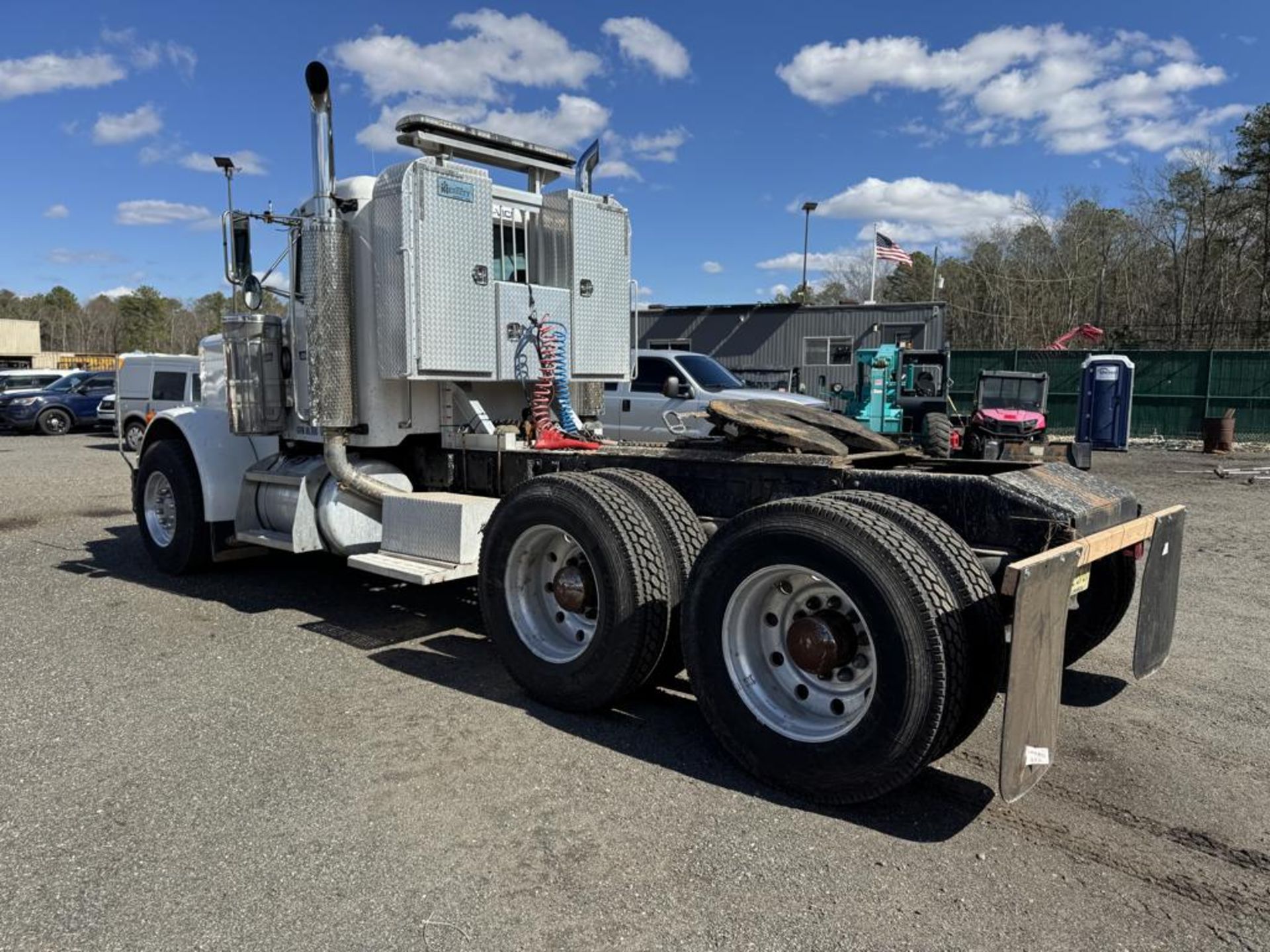 1988 Peterbilt 379 Day Cab Tandem - Image 10 of 46