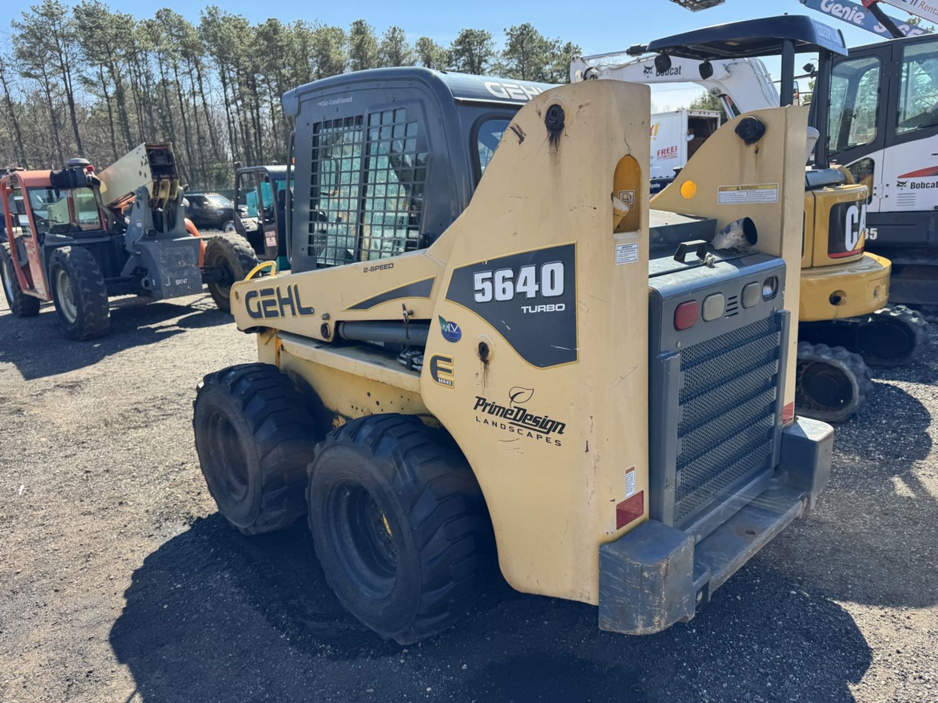 Gehl 5640 Skid Steer (INOPERABLE) - Image 8 of 21