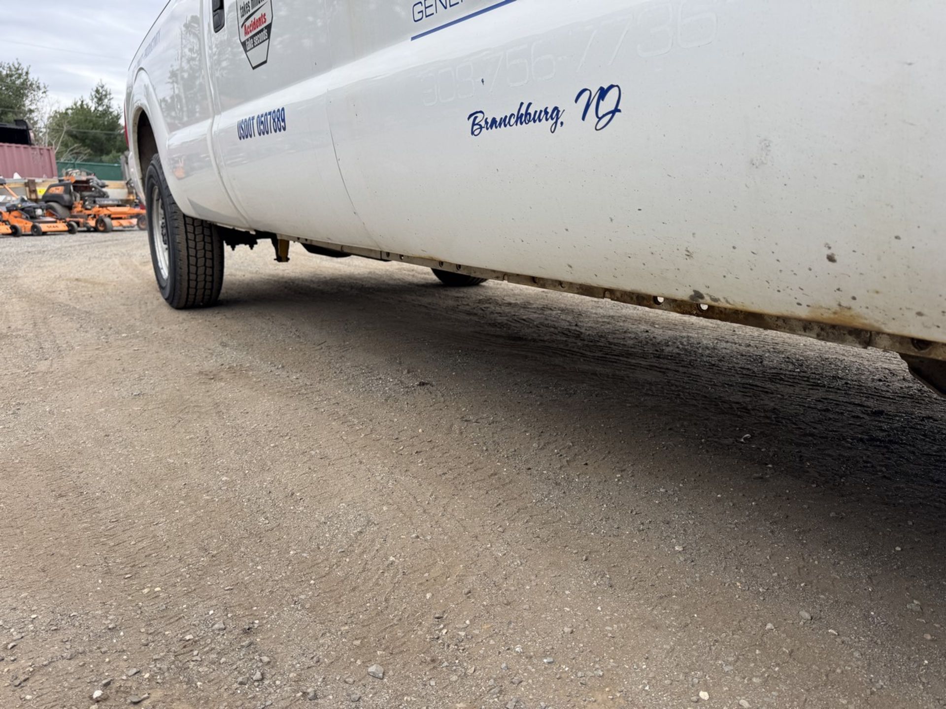 2013 Ford F-250 RWD - Image 16 of 23