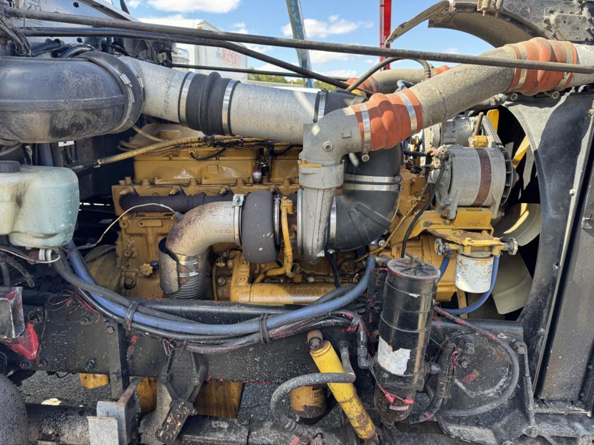 1988 Peterbilt 379 Day Cab Tandem - Image 38 of 46