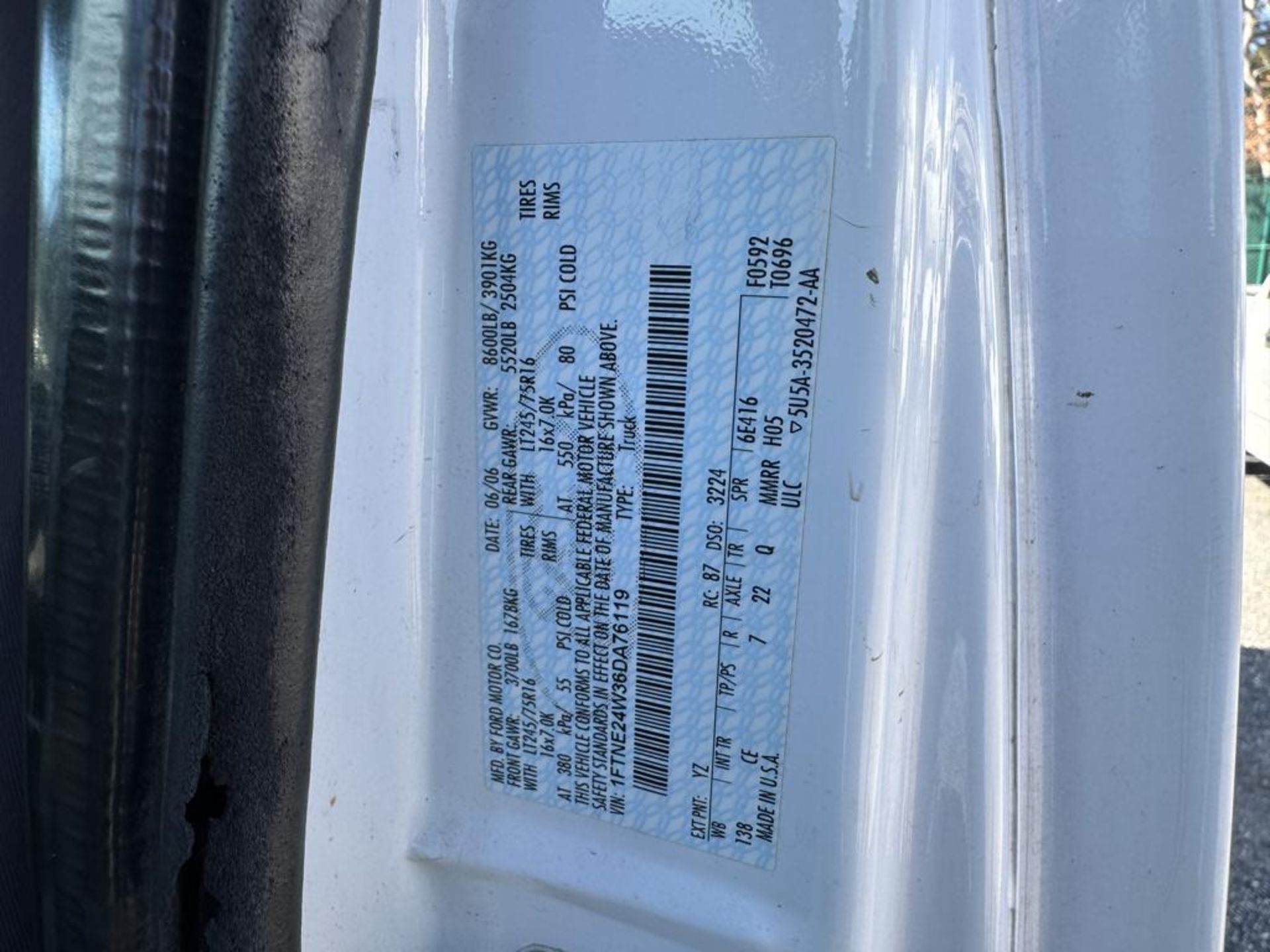 2006 Ford E-250 - Image 16 of 16