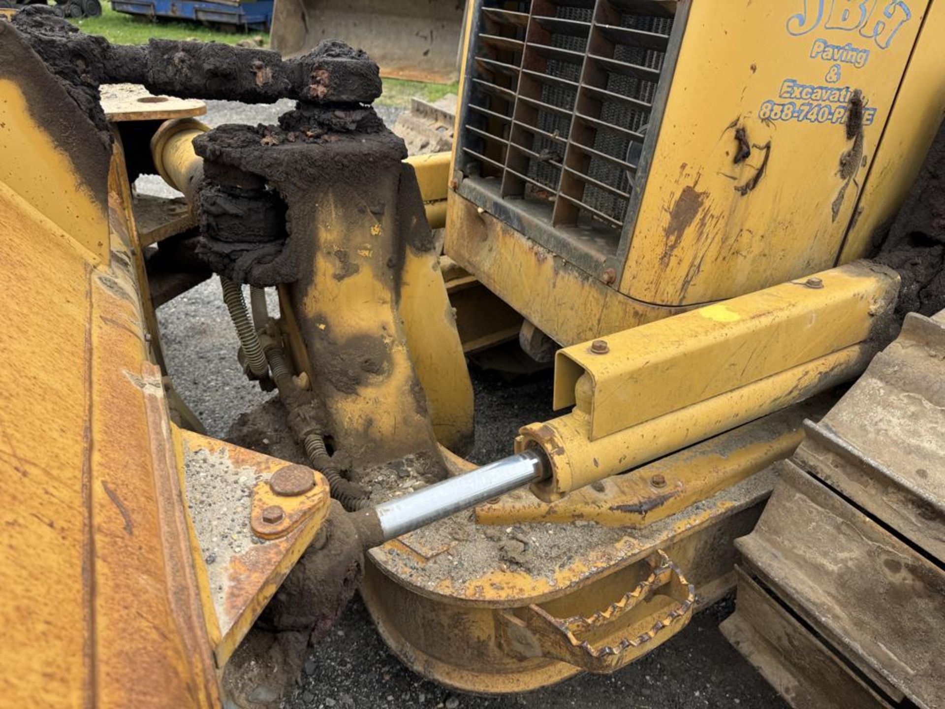Caterpillar D4G LGP Crawler Dozer - Image 18 of 38