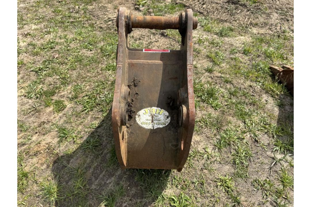 12" Backhoe Bucket - Image 4 of 4