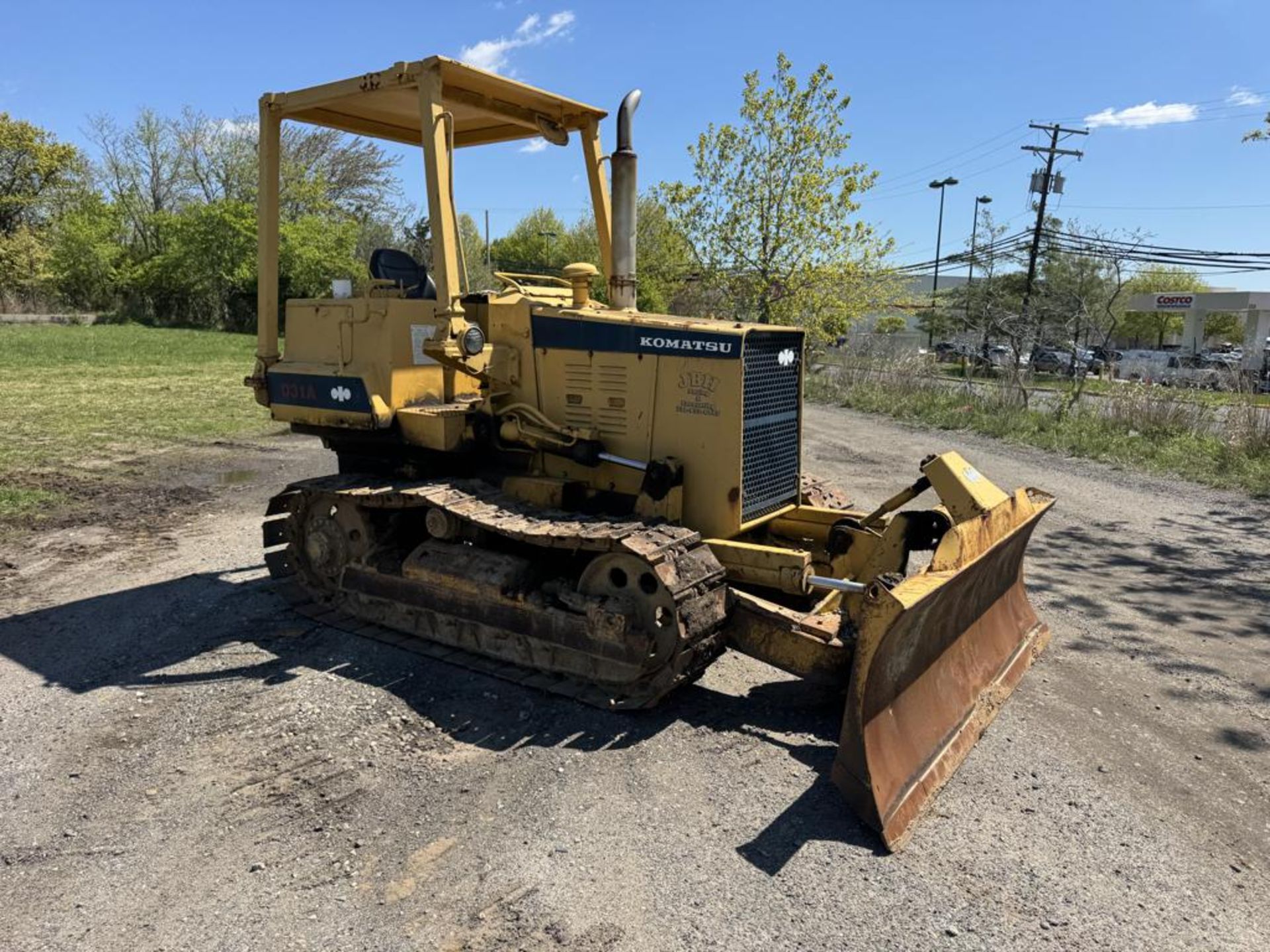 Komatsu D31A-17 Crawler Dozer - Image 2 of 27