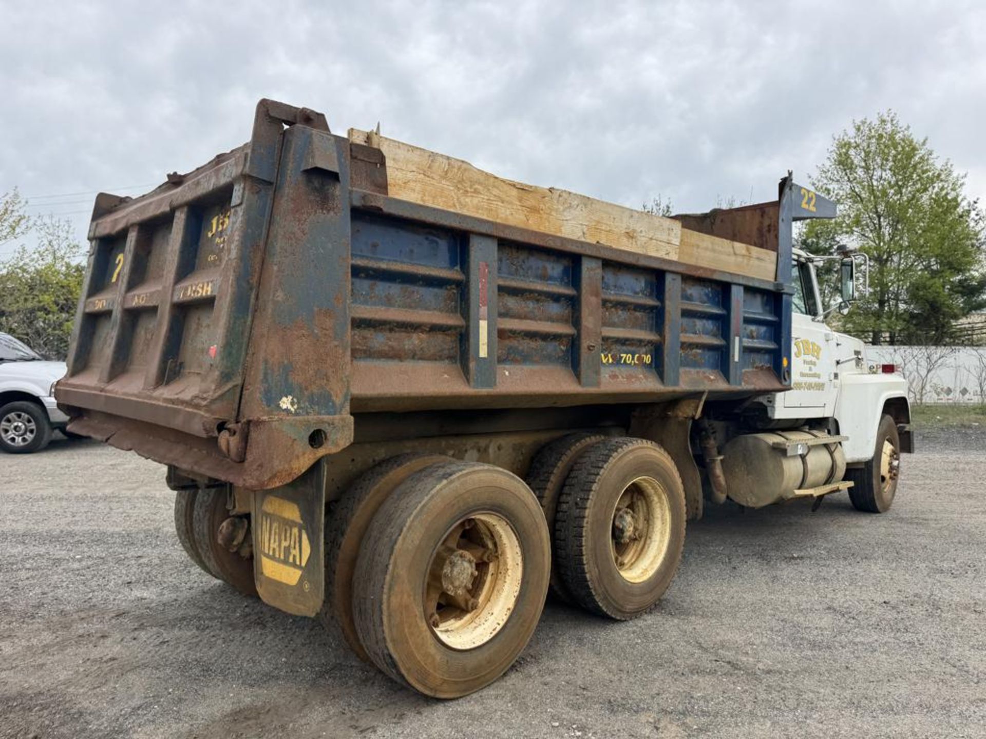 1986 Ford LTL 9000 Tandem Dump - Image 9 of 38