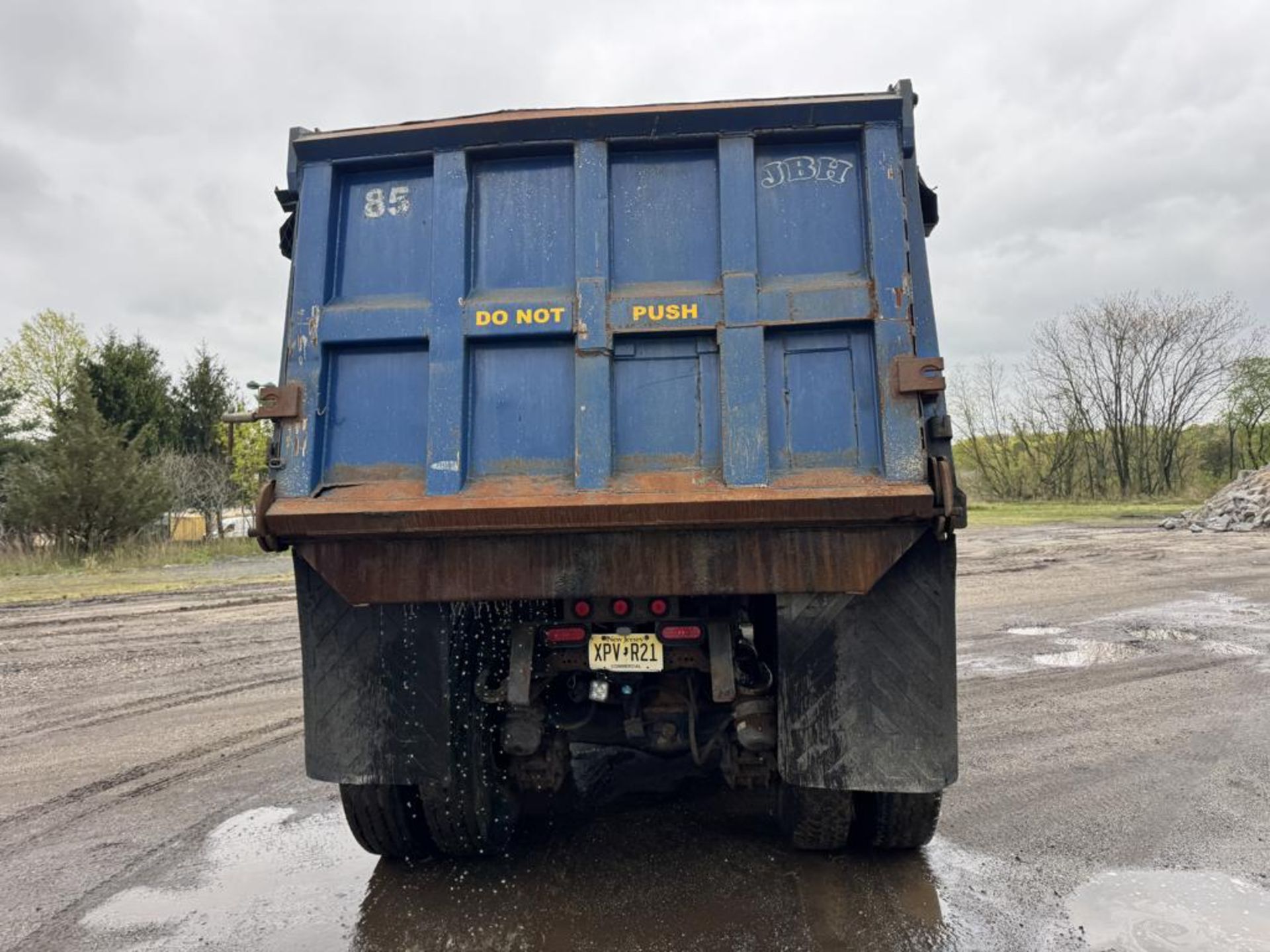 2002 Mack RD688SX Tandem Dump - Image 8 of 47