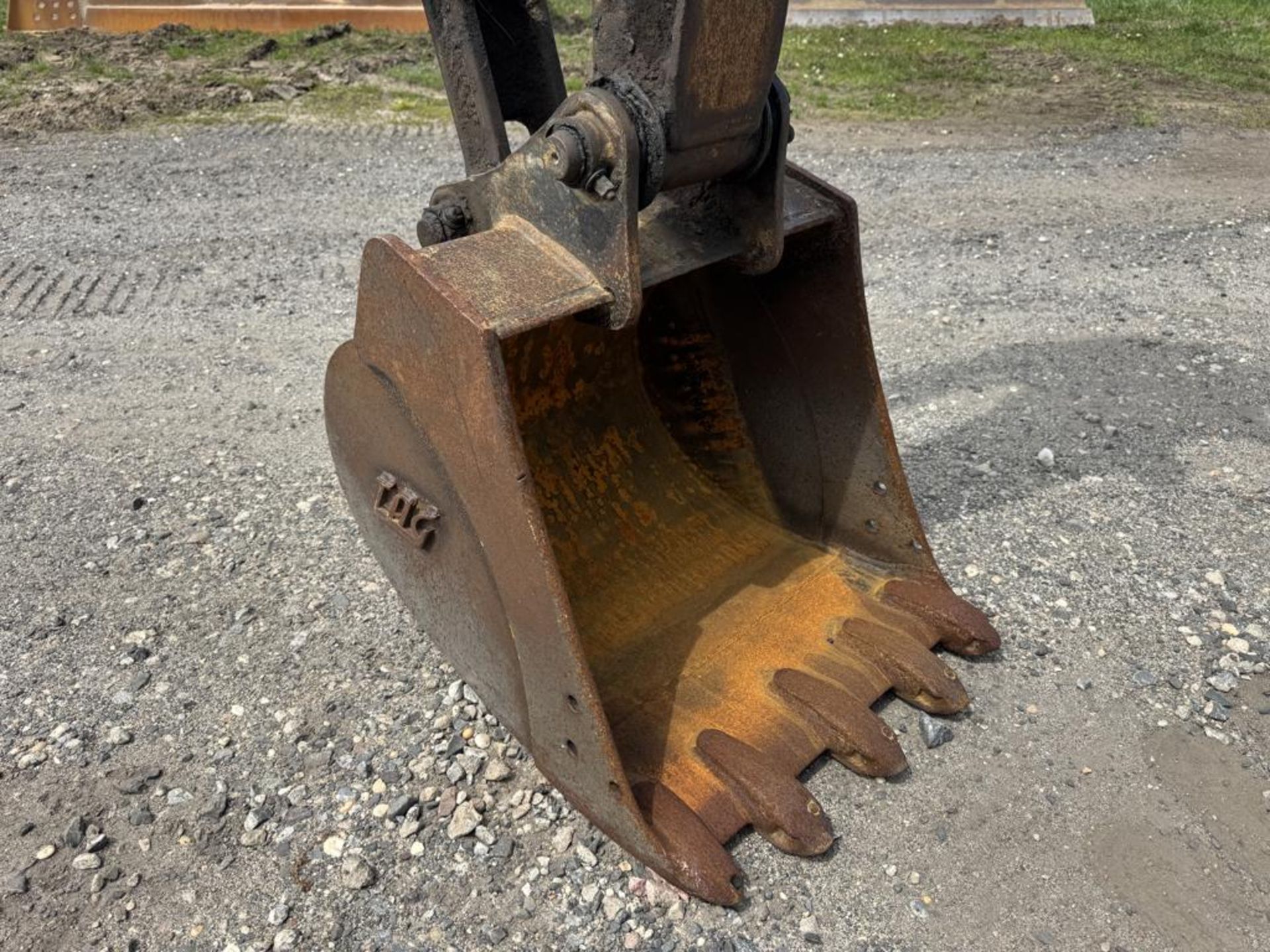 Caterpillar 305D-CR Tracked Excavator - Image 21 of 34