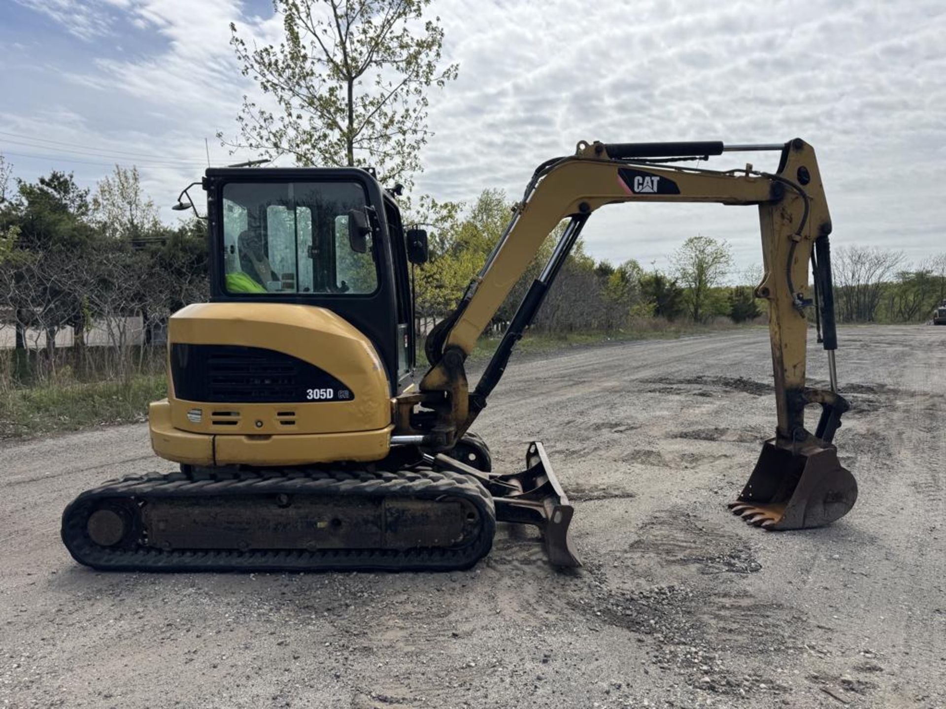 Caterpillar 305D-CR Tracked Excavator - Image 6 of 34