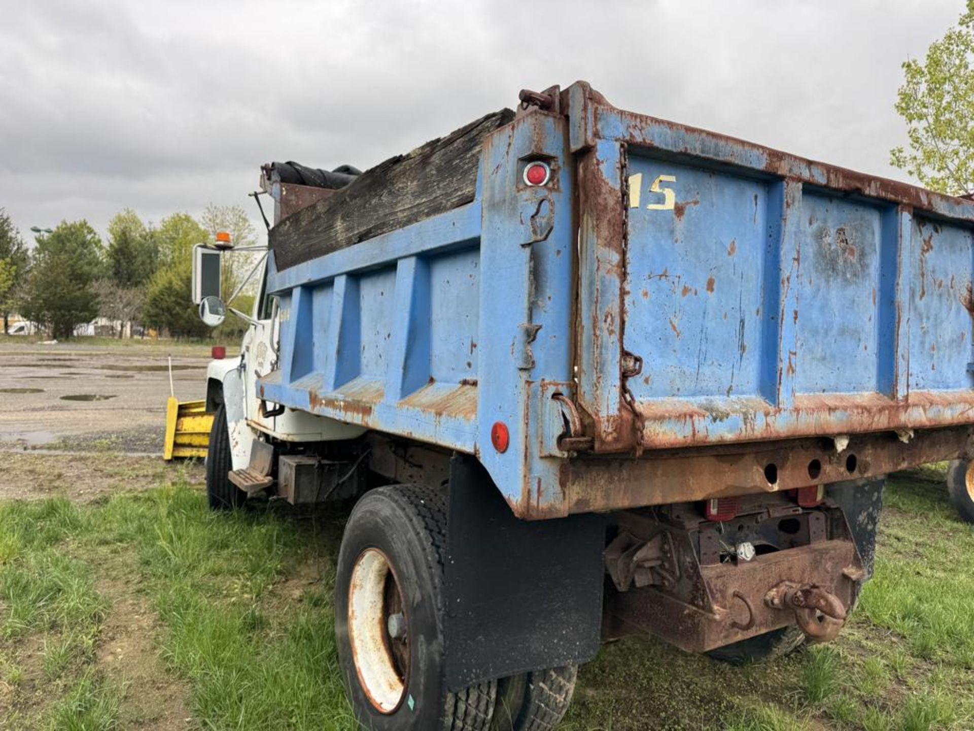 1989 International S1900 Single Axle Dump - Image 7 of 19