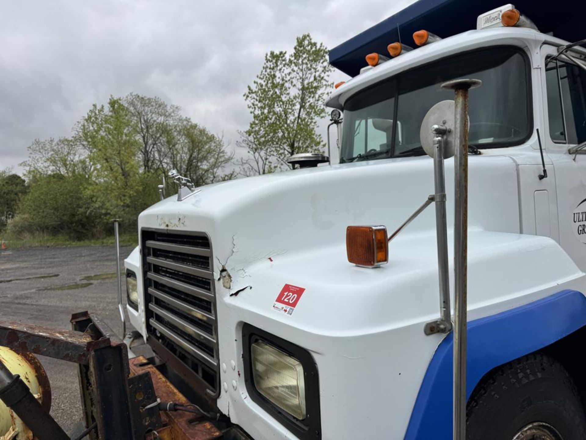 1999 Mack RD688SX Tandem Dump - Image 12 of 44