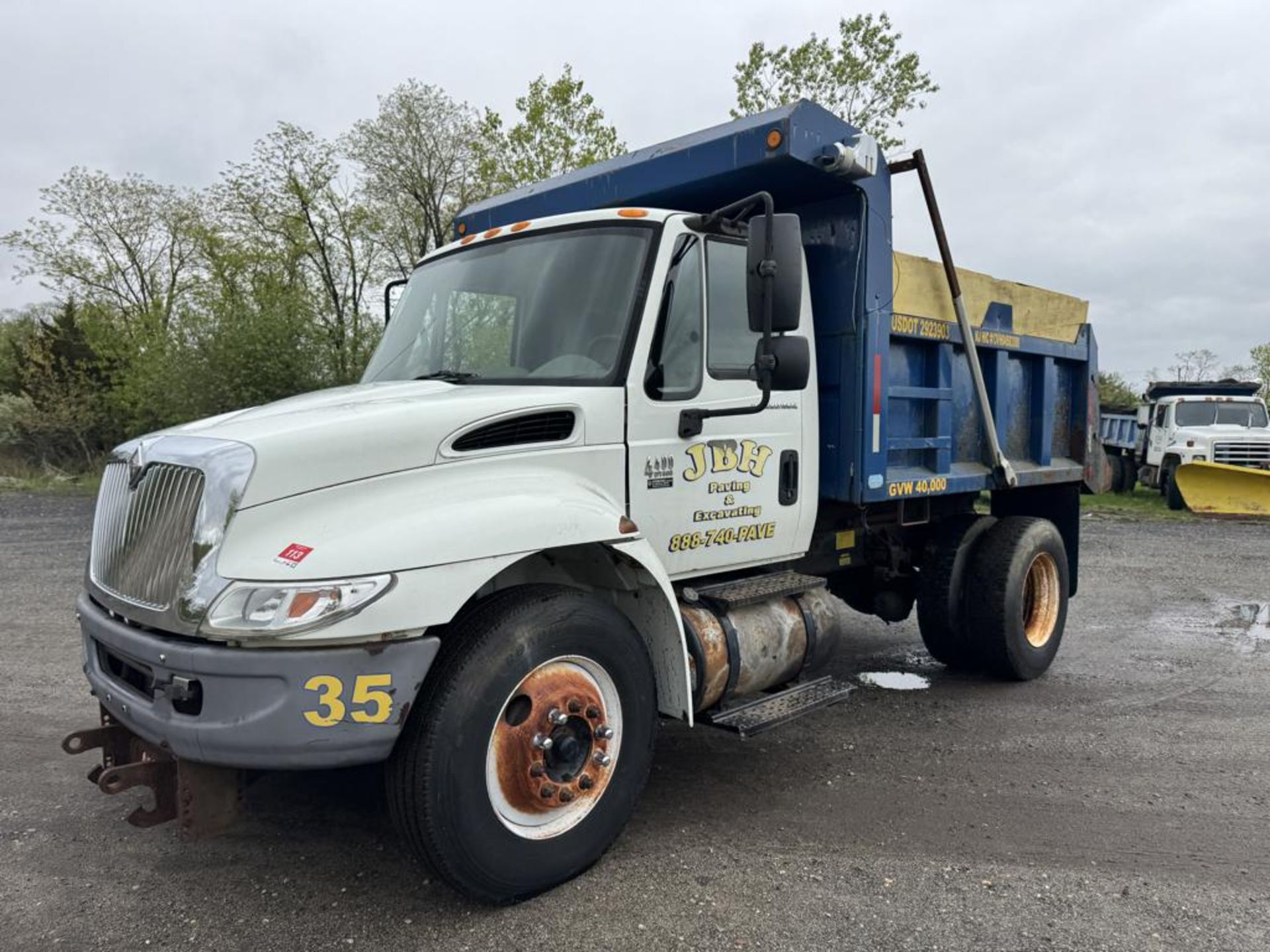 2006 International 4400 Single Axle Dump - Image 10 of 21