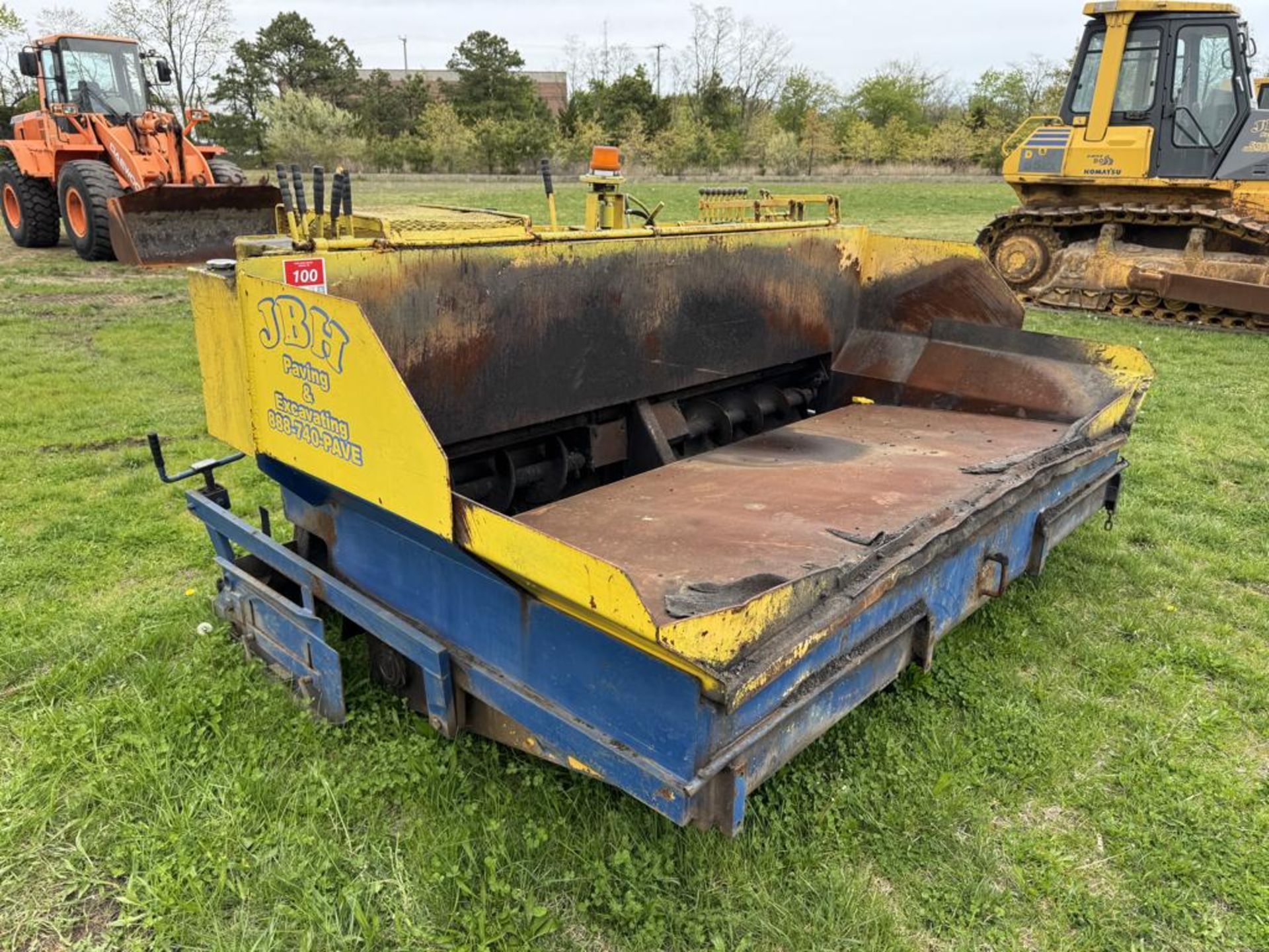 GEHL Powerbox T450 Asphalt Paver