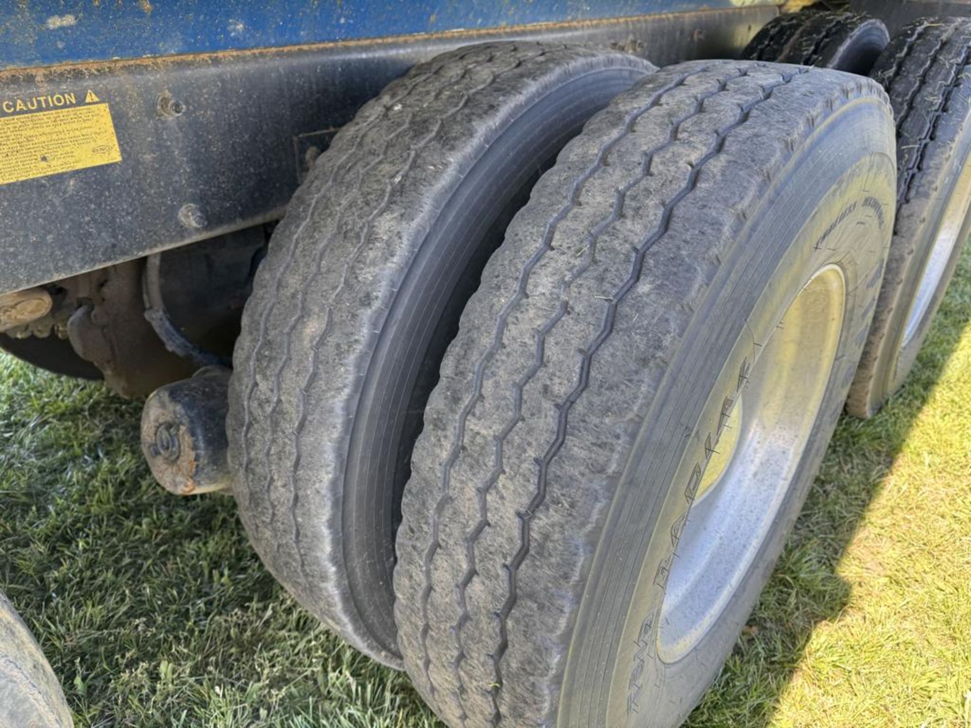 2016 Peterbilt 367 Tri-Axle Dump - Image 20 of 54