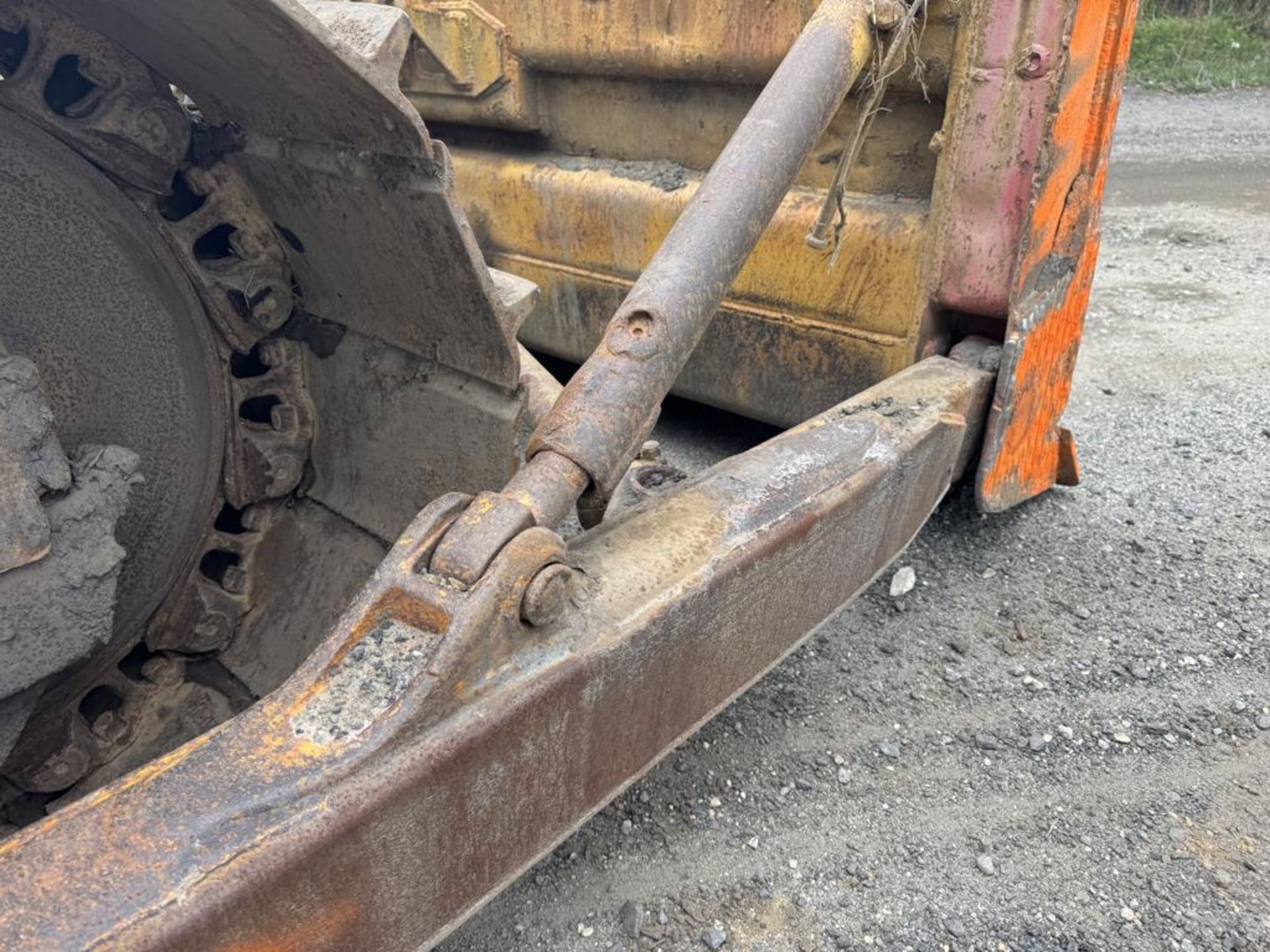 Caterpillar D6D Crawler Dozer - Image 25 of 33