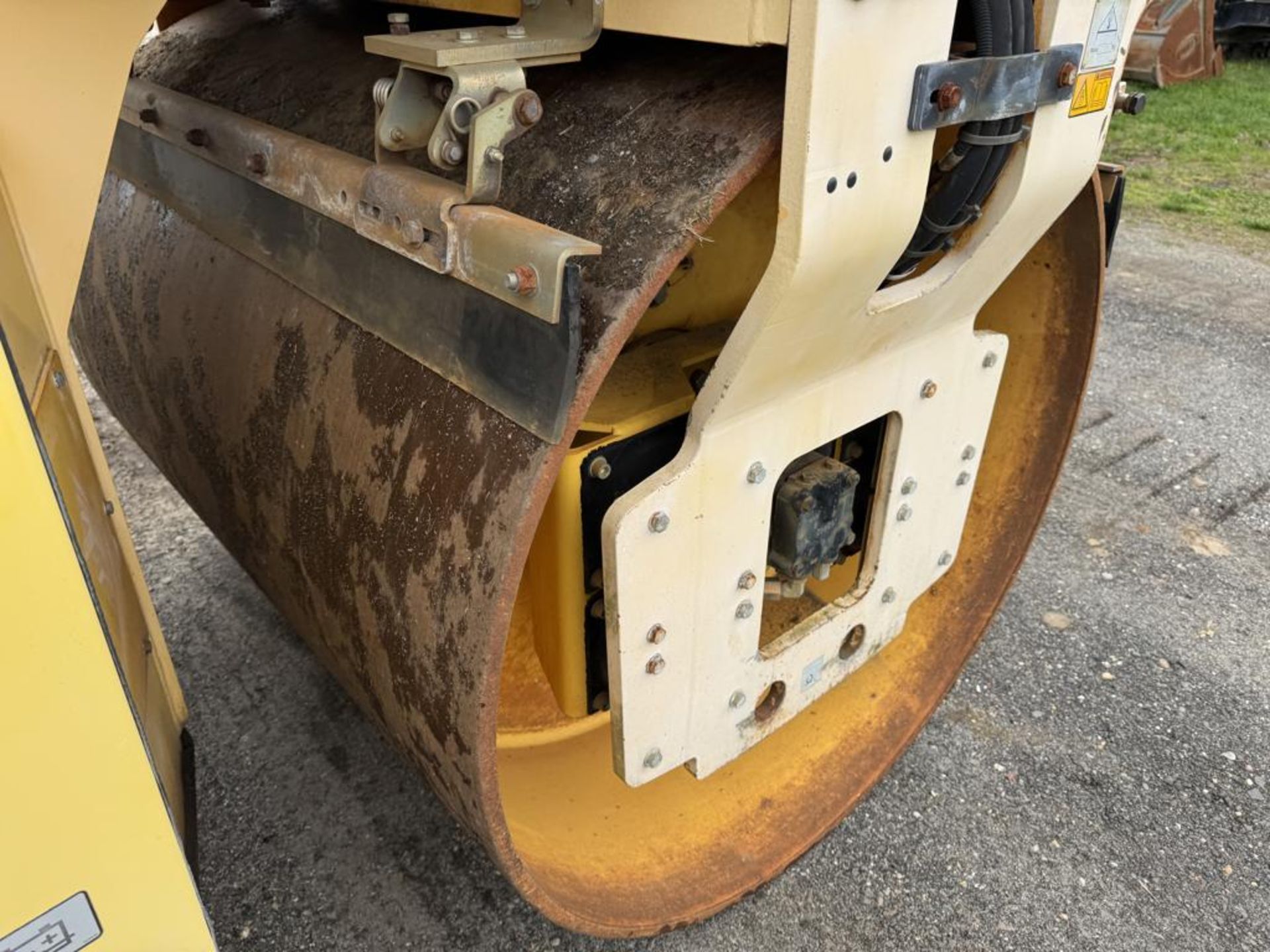 Dynapac CC222 Tandem Vibratory Roller - Image 21 of 36