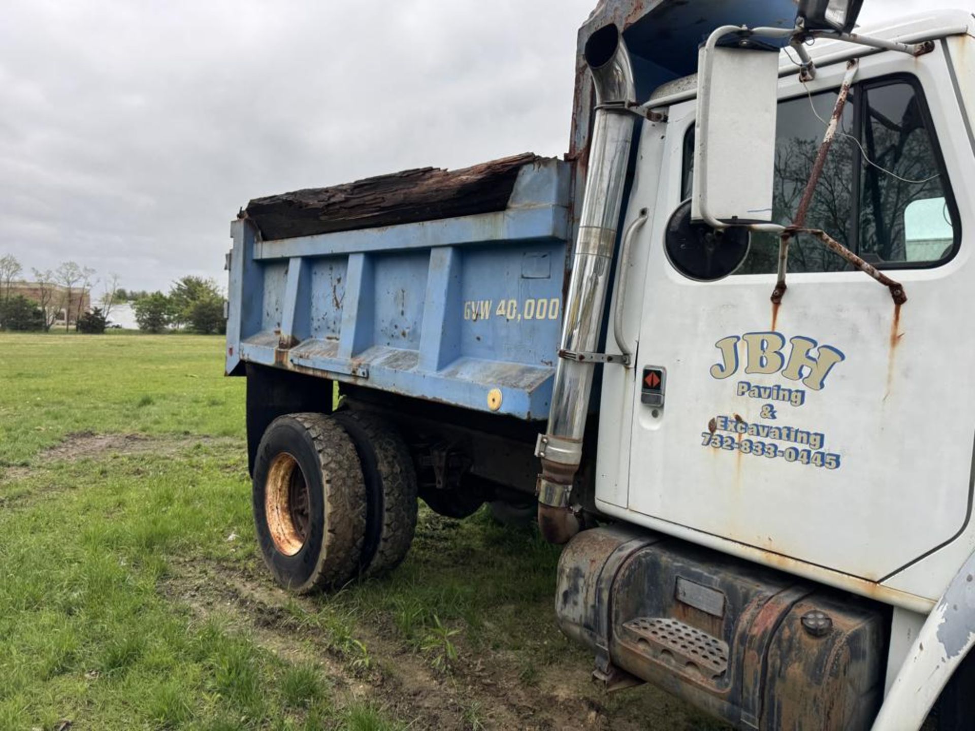 1989 International S1900 Single Axle Dump - Image 3 of 19