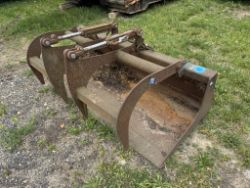 Skid Steer Grapple Bucket