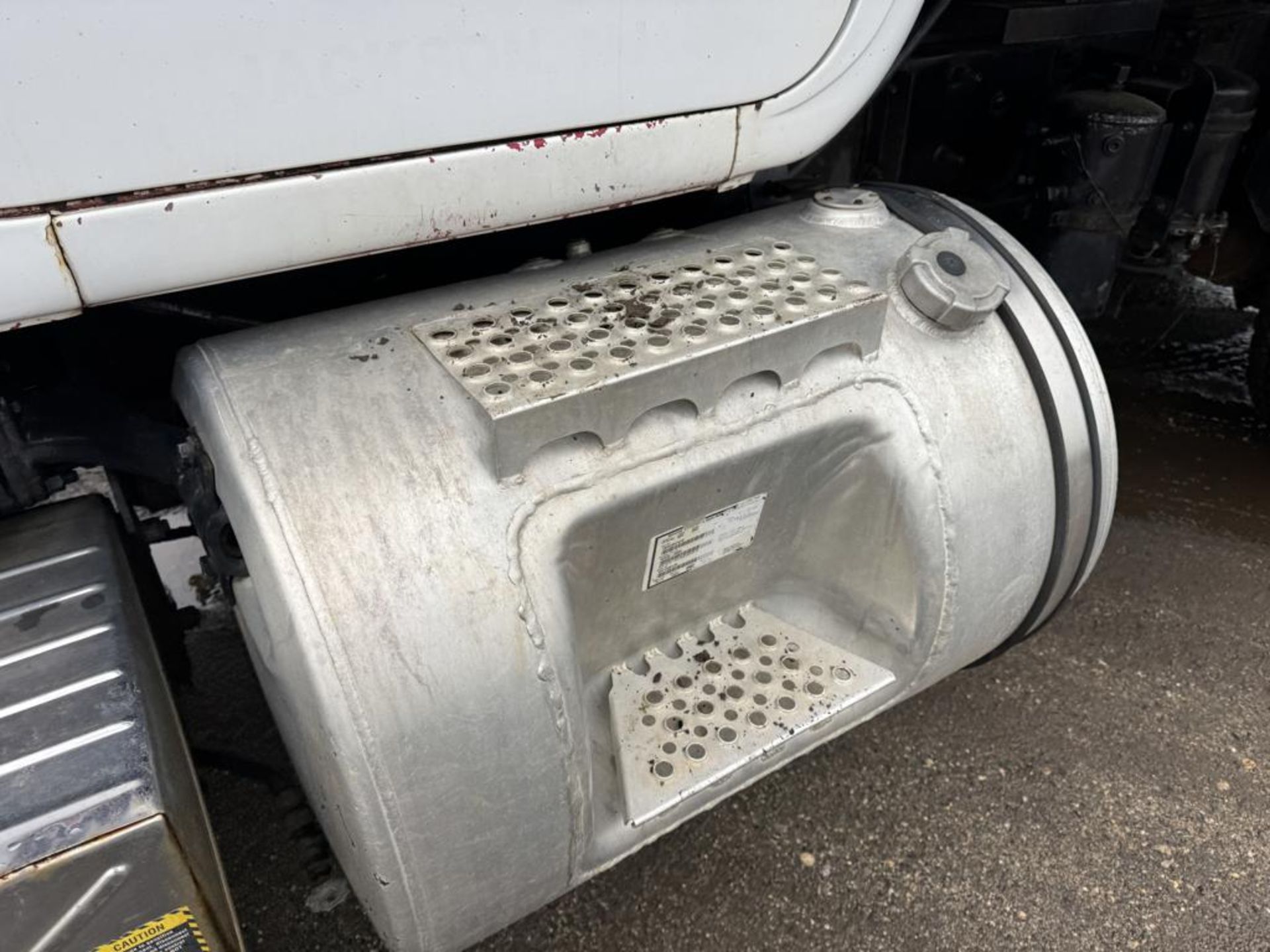 2002 Mack RD688SX Tandem Dump - Image 15 of 47