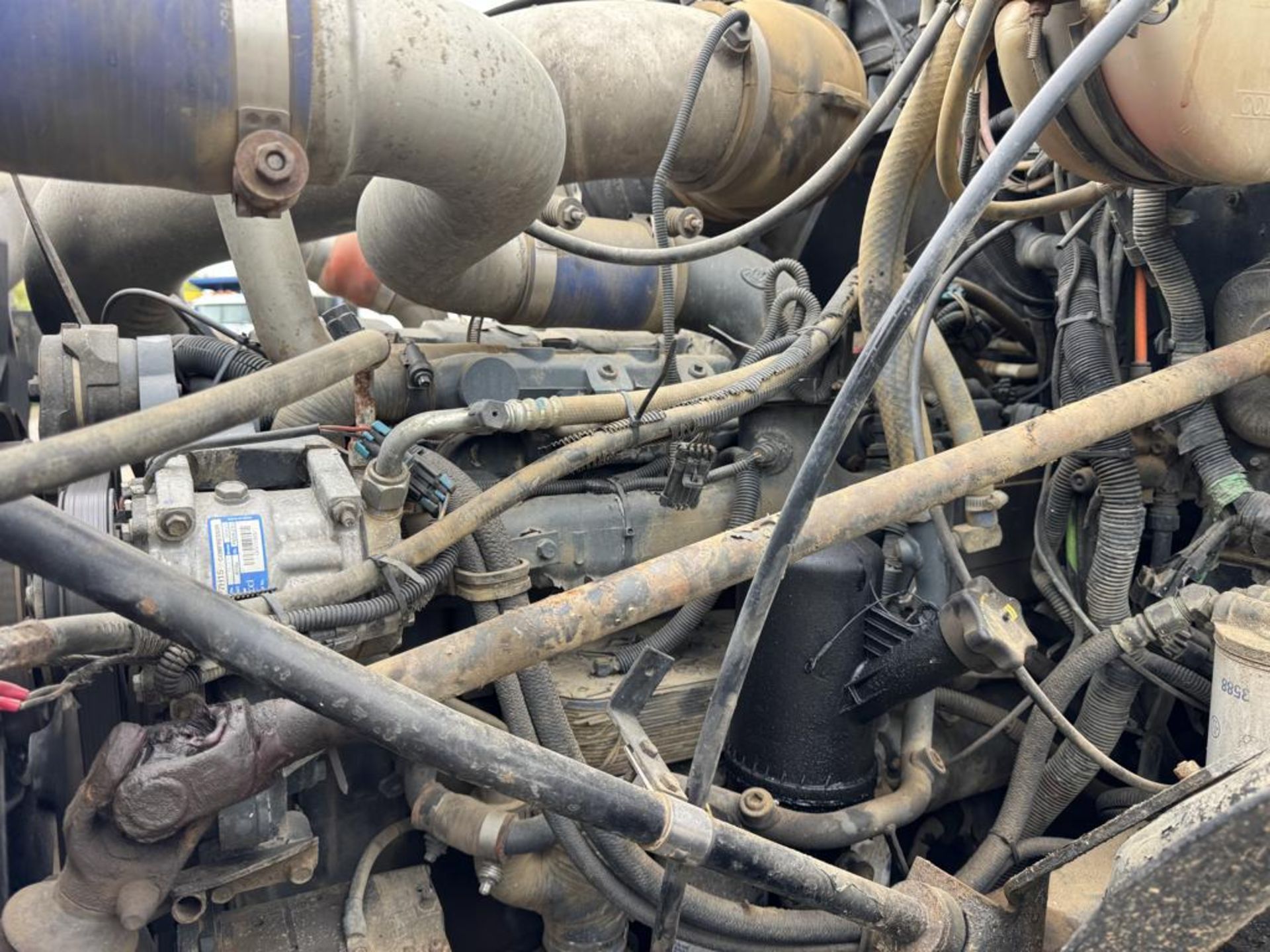 2006 Mack Granite Tri-Axle Dump - Image 37 of 44