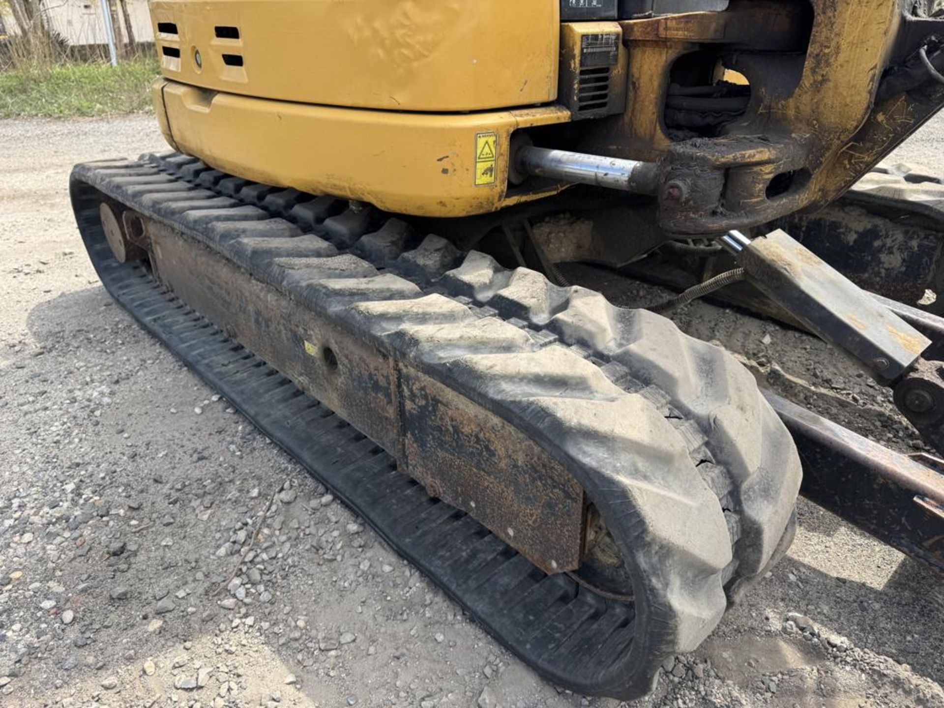 Caterpillar 305D-CR Tracked Excavator - Image 22 of 34