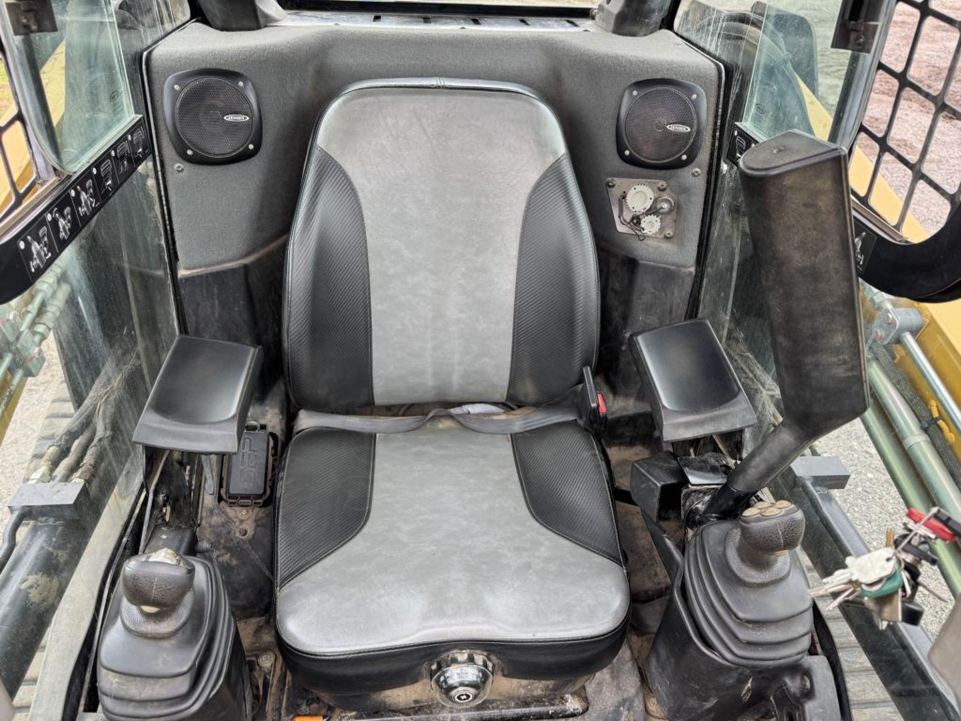 2022 ASV RT-75 Tracked Skid Steer - Image 22 of 32