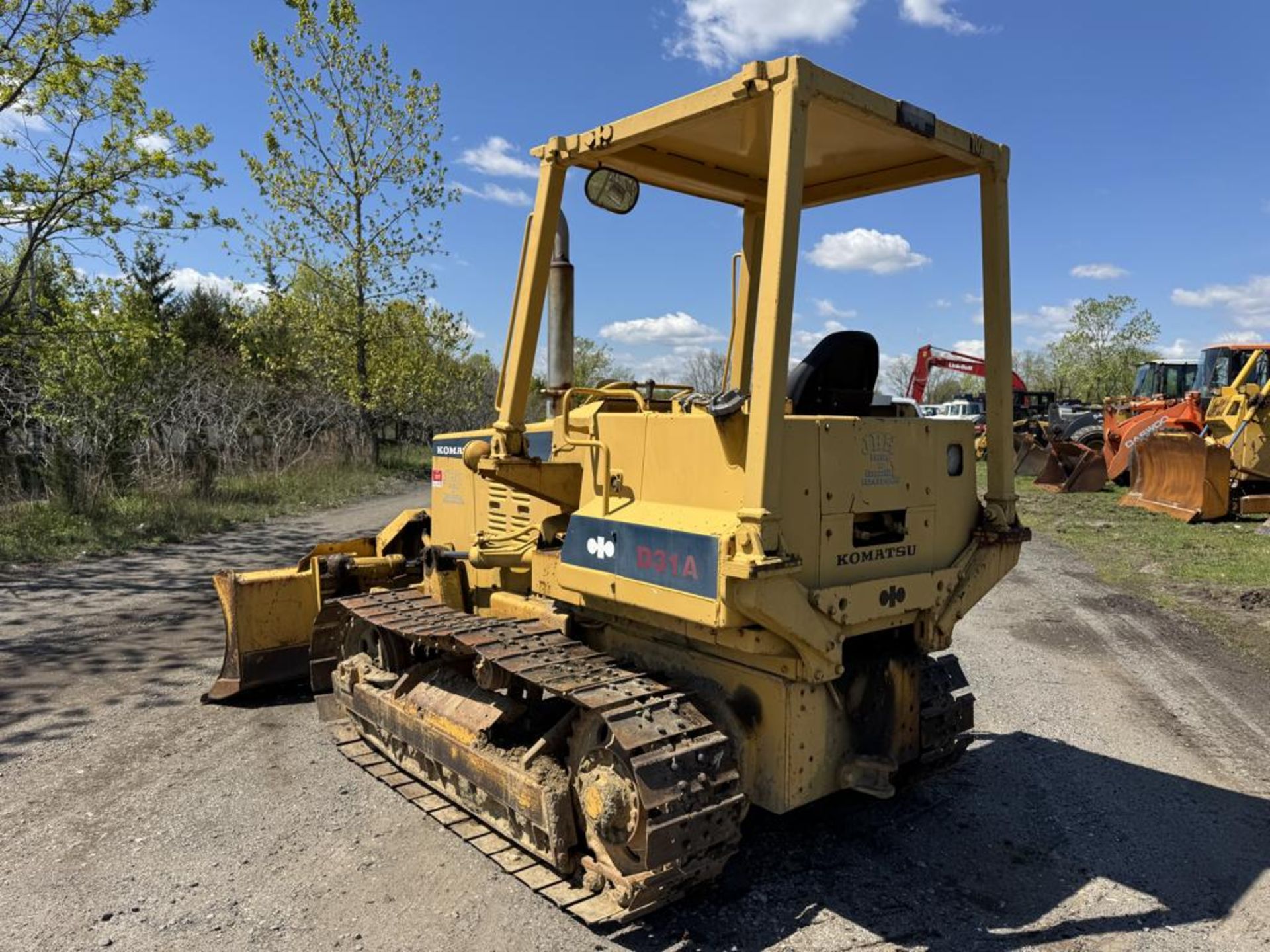 Komatsu D31A-17 Crawler Dozer - Image 7 of 27