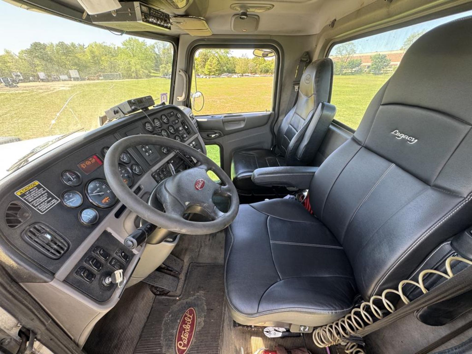 2016 Peterbilt 367 Tri-Axle Dump - Image 44 of 54