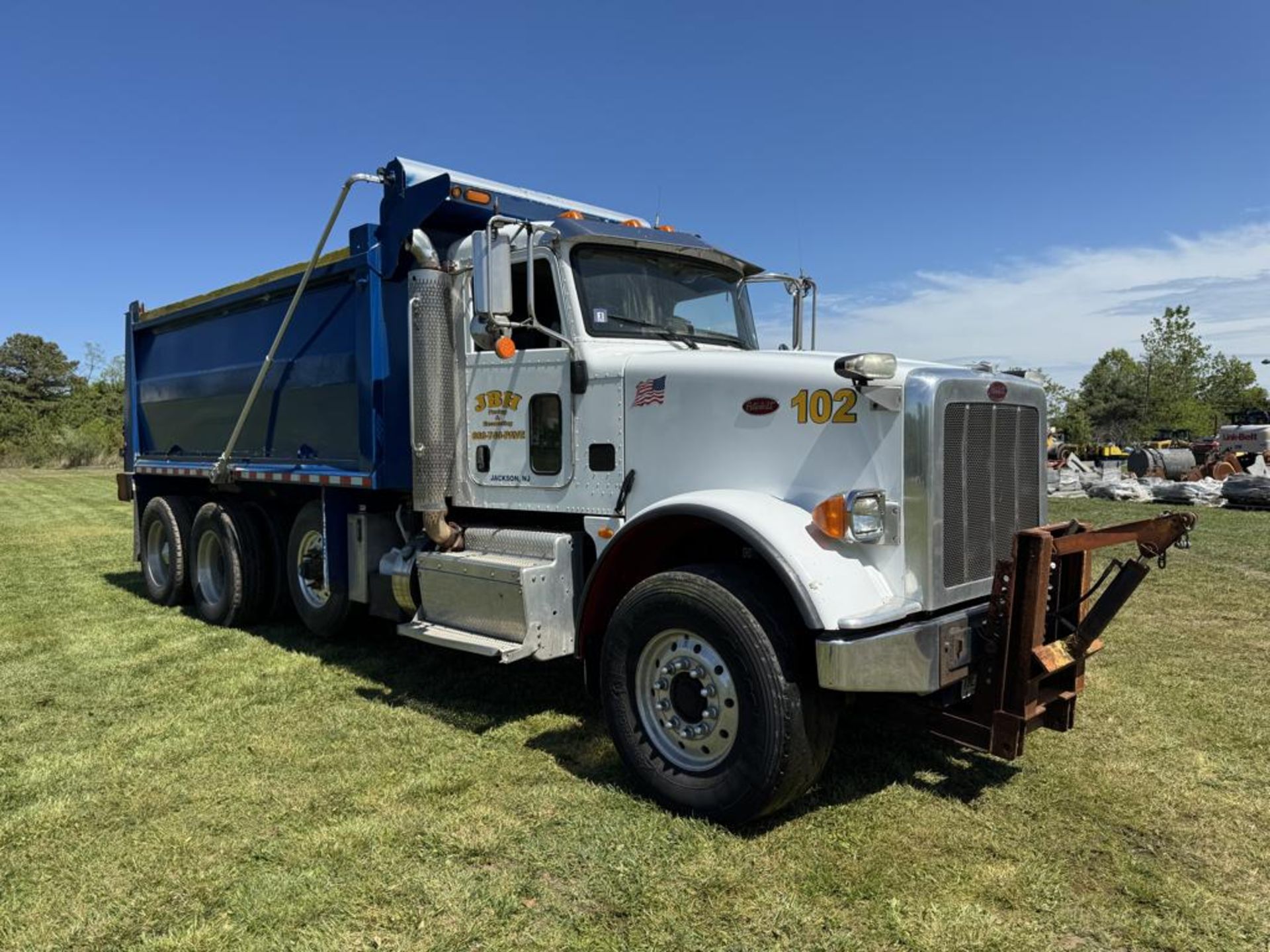 2016 Peterbilt 367 Tri-Axle Dump