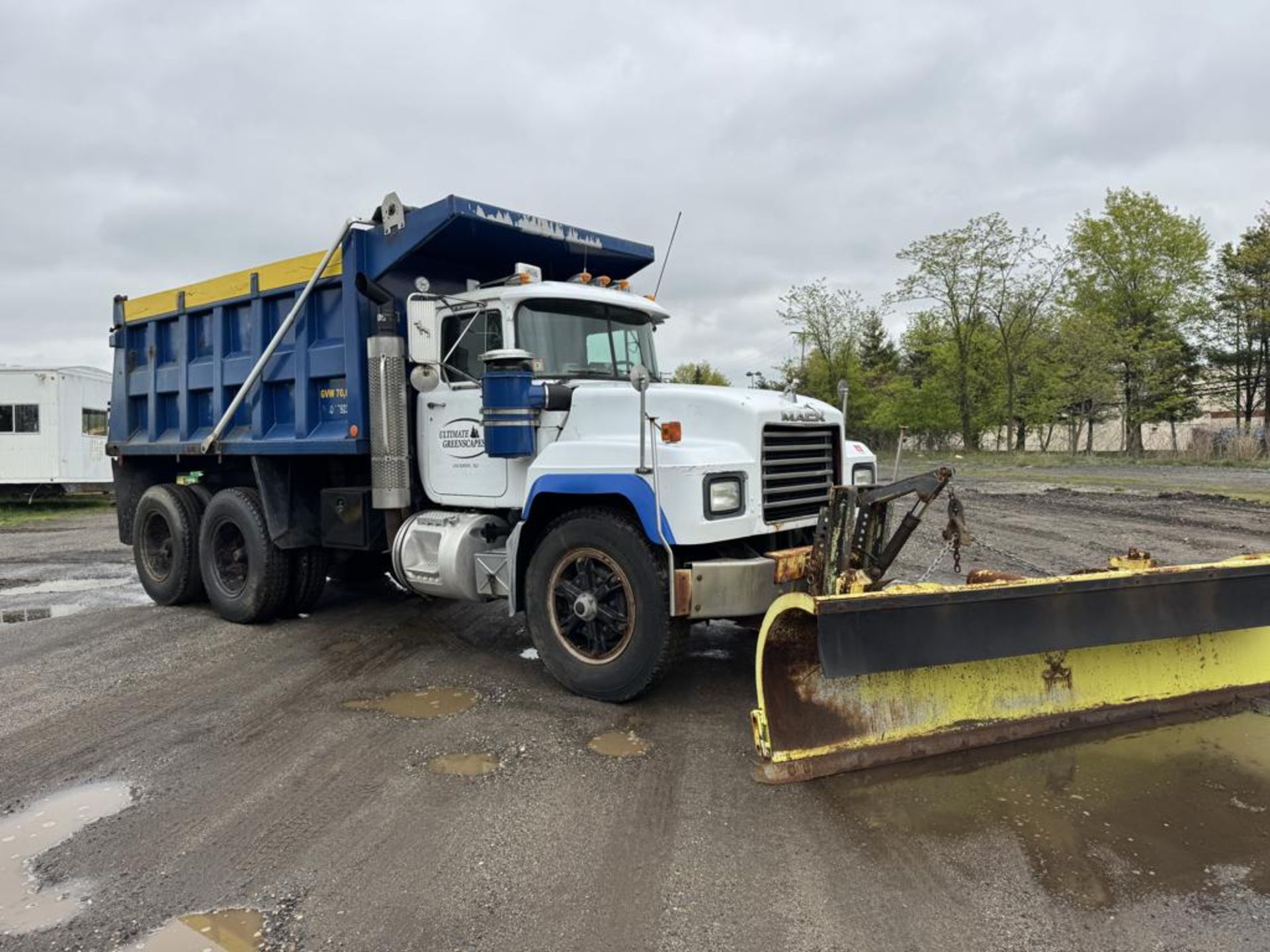 2002 Mack RD688SX Tandem Dump - Image 2 of 47