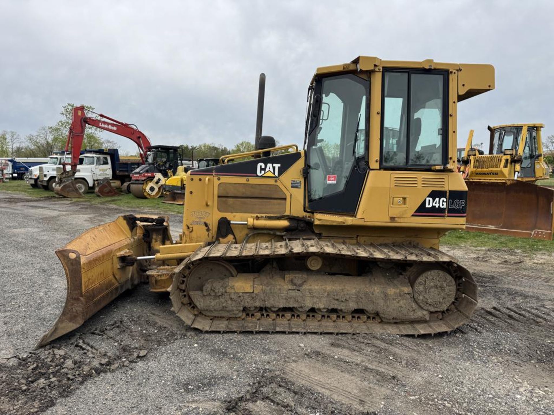 Caterpillar D4G LGP Crawler Dozer - Image 16 of 38