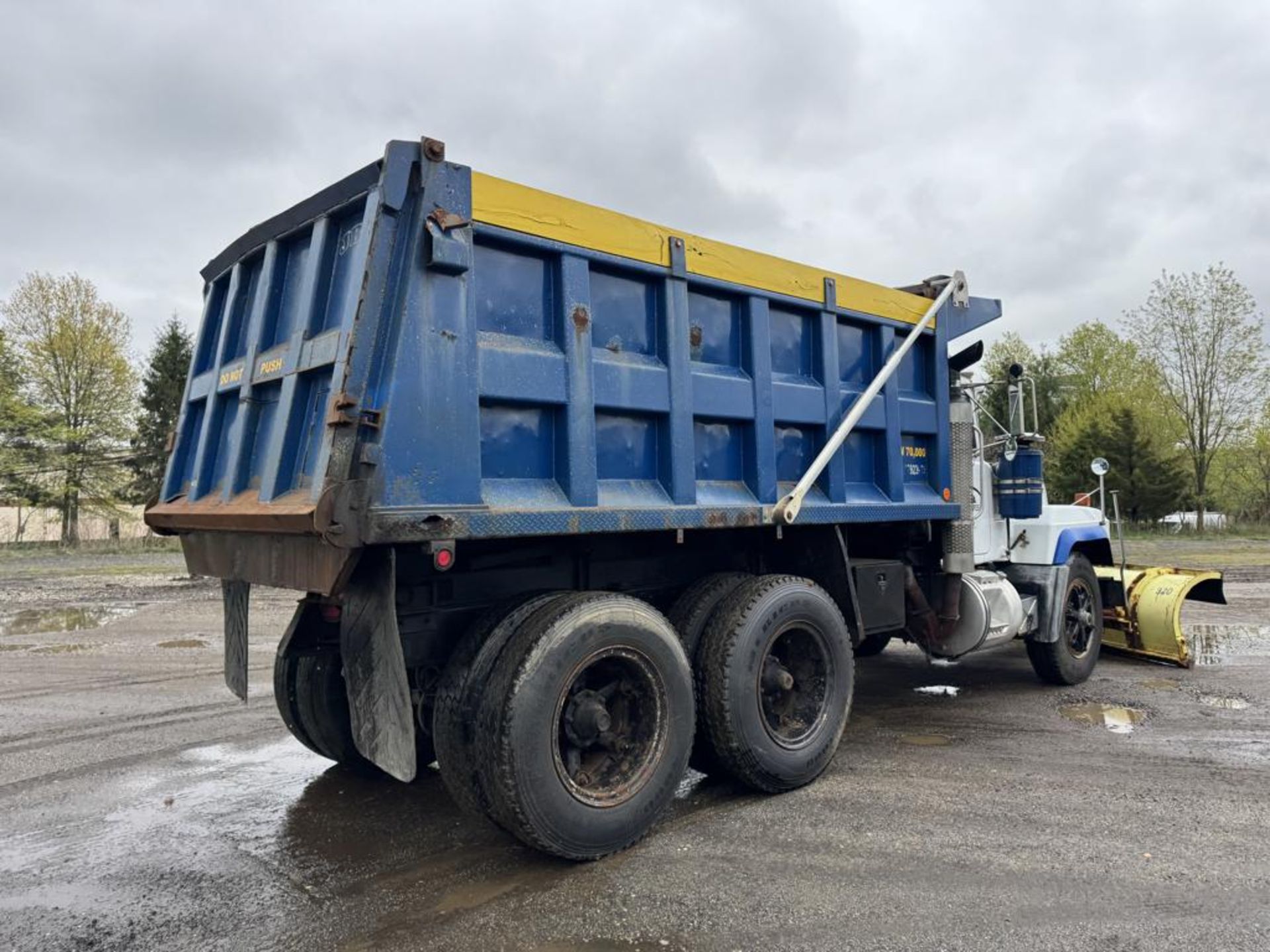 2002 Mack RD688SX Tandem Dump - Image 6 of 47