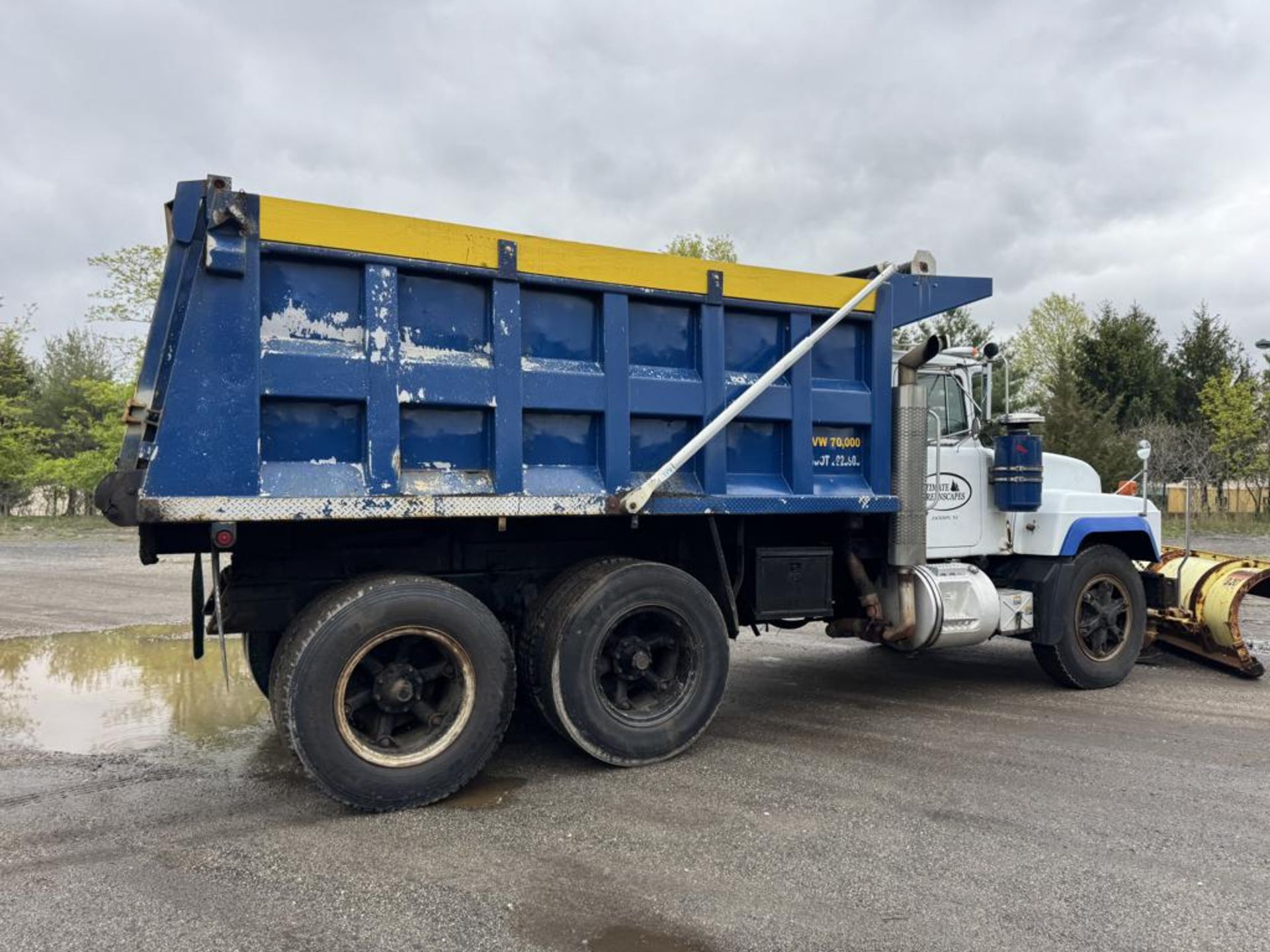 1999 Mack RD688SX Tandem Dump - Image 4 of 44