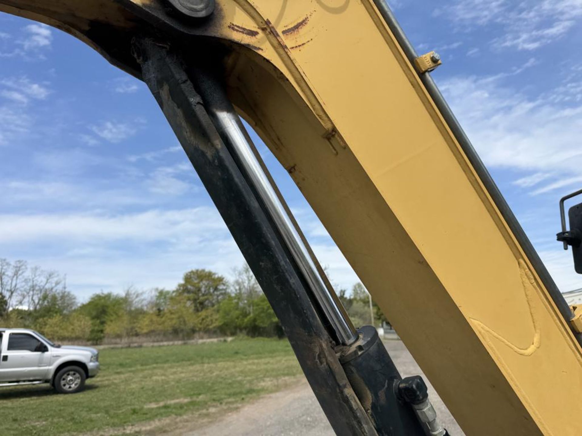 Caterpillar 305D-CR Tracked Excavator - Image 19 of 34