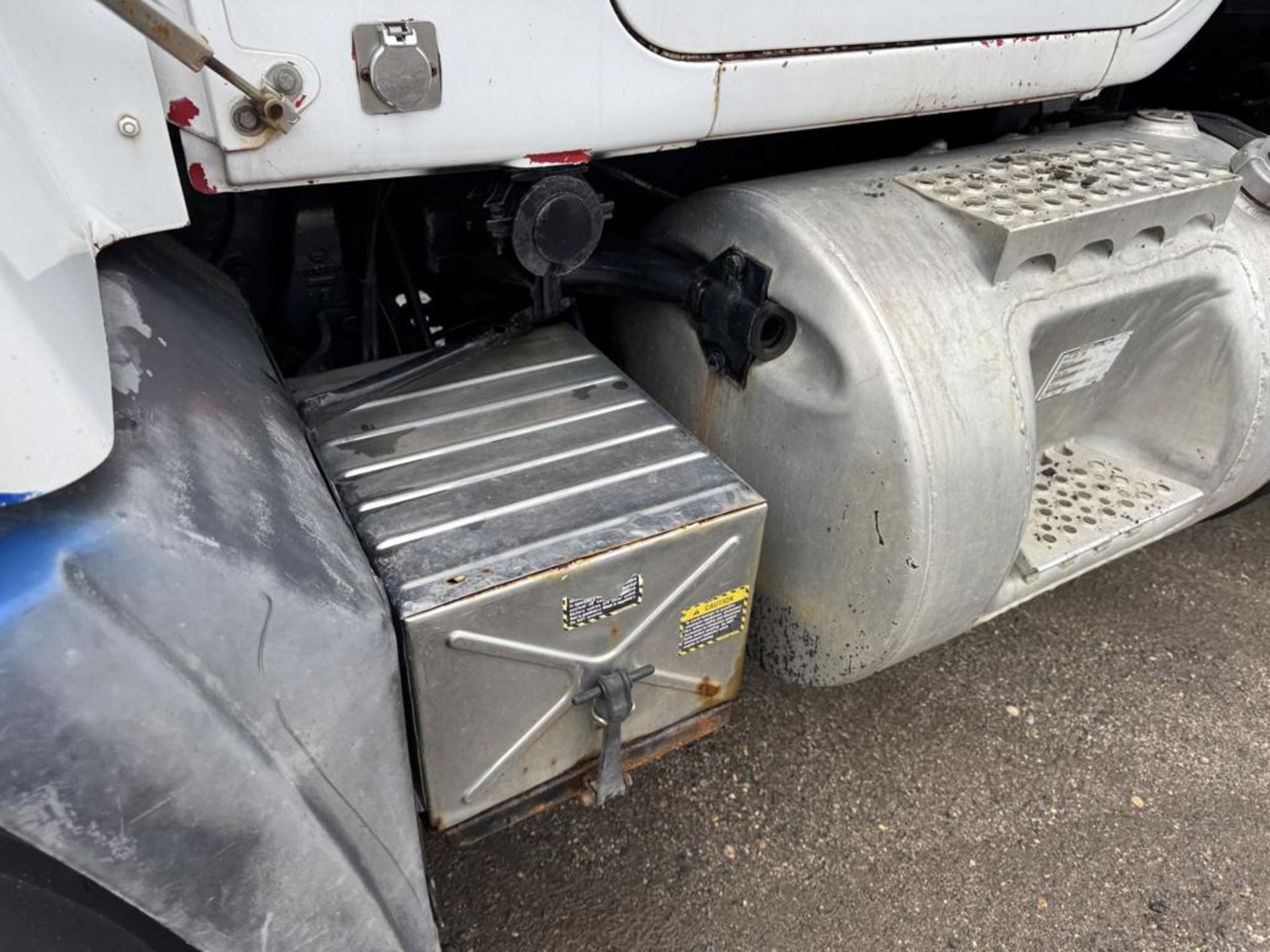 2002 Mack RD688SX Tandem Dump - Image 14 of 47