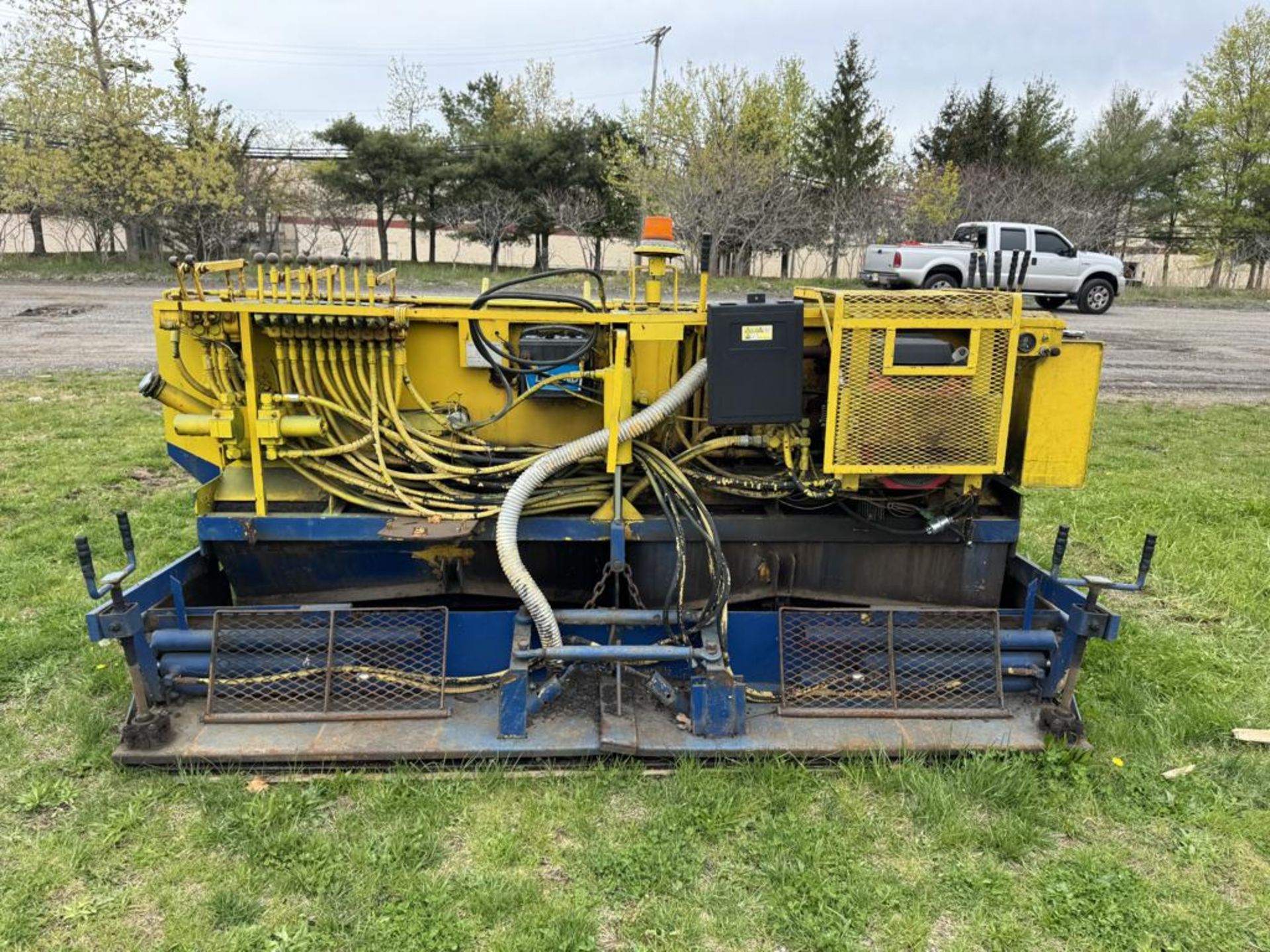 GEHL Powerbox T450 Asphalt Paver - Image 6 of 19
