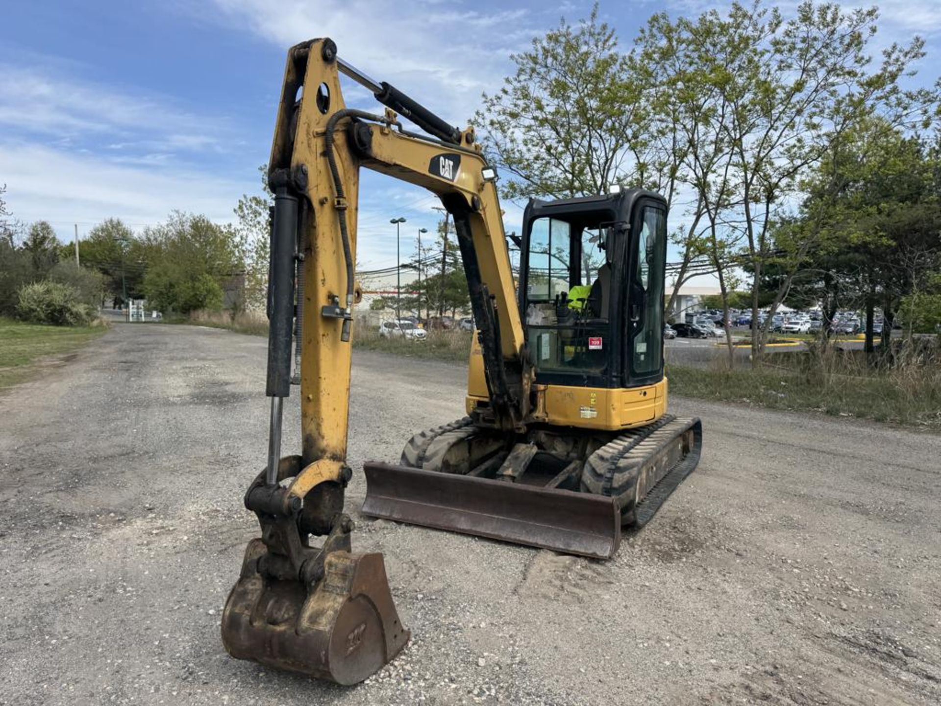 Caterpillar 305D-CR Tracked Excavator - Image 3 of 34