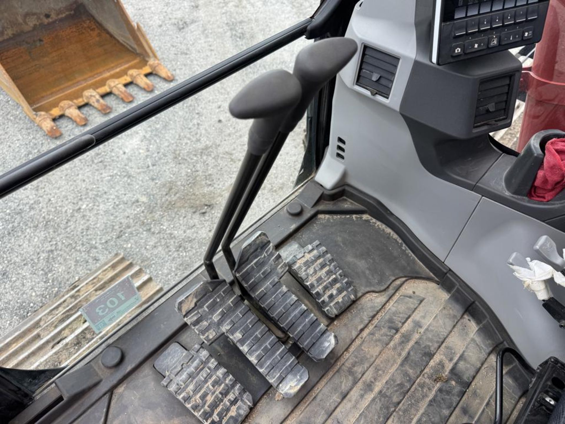 2024 Linkbelt 170 X4S Tracked Excavator - Image 51 of 62