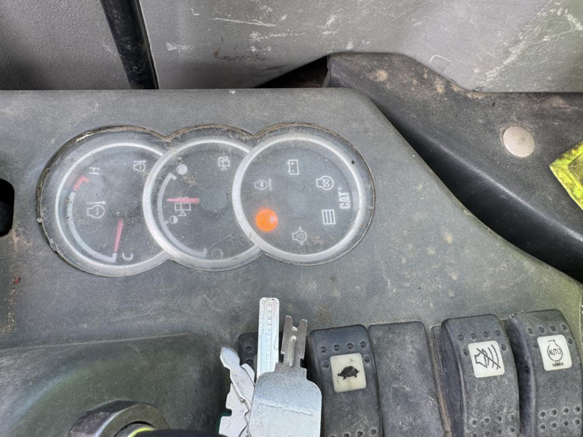Caterpillar 305D-CR Tracked Excavator - Image 32 of 34