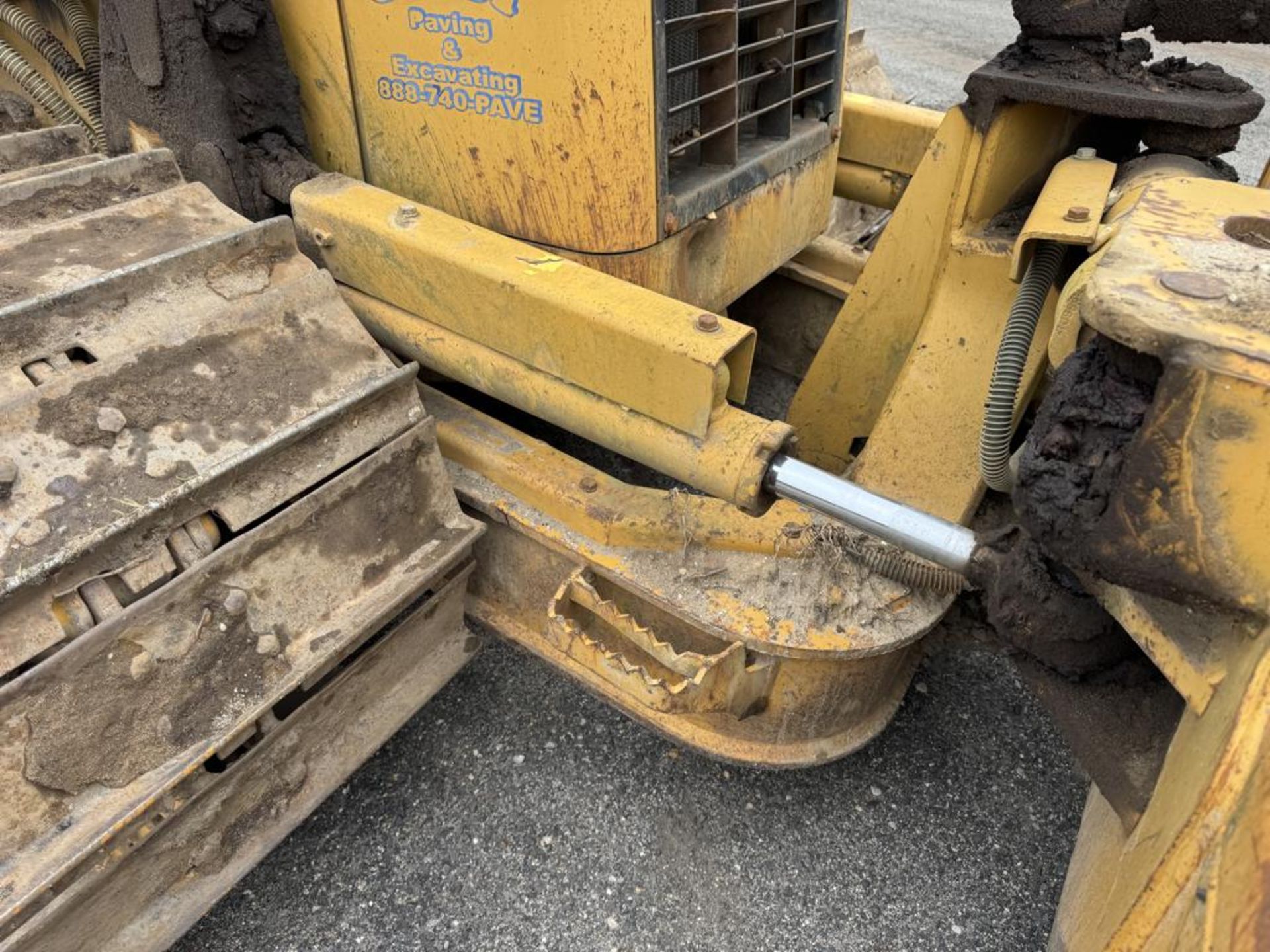 Caterpillar D4G LGP Crawler Dozer - Image 22 of 38