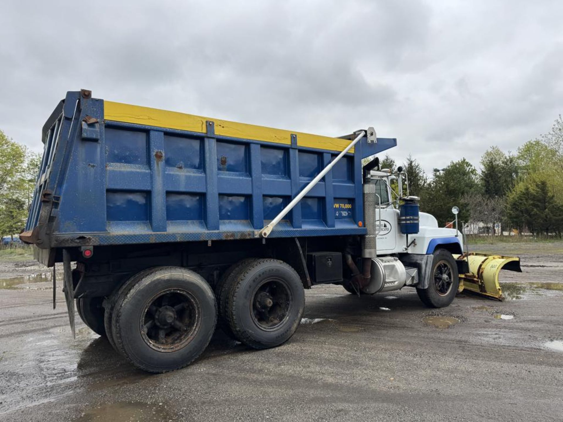 2002 Mack RD688SX Tandem Dump - Image 5 of 47