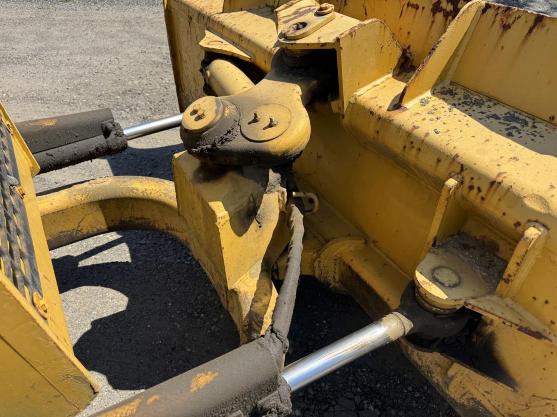 John Deere 450G Crawler Dozer - Image 17 of 25