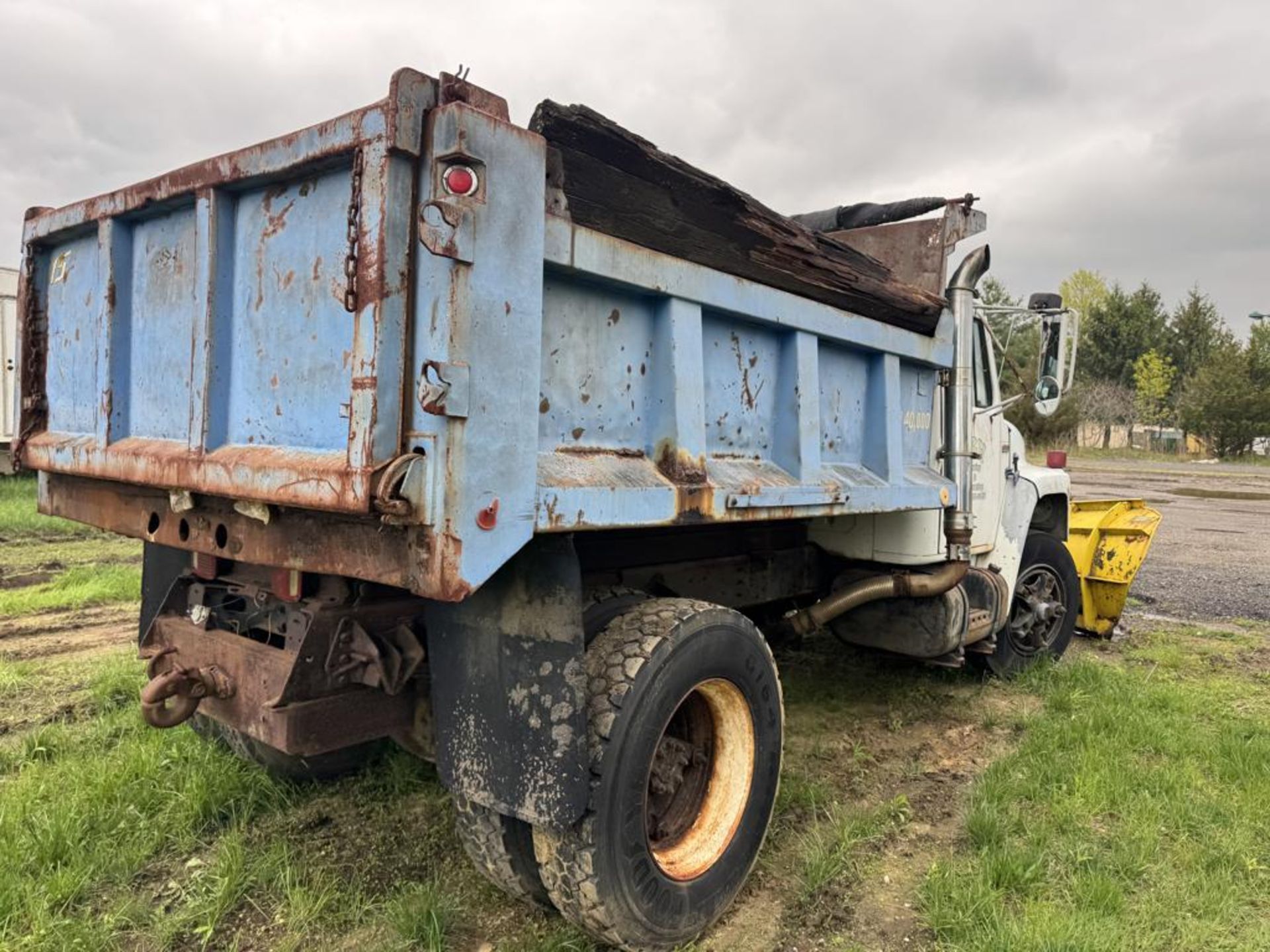 1989 International S1900 Single Axle Dump - Image 4 of 19