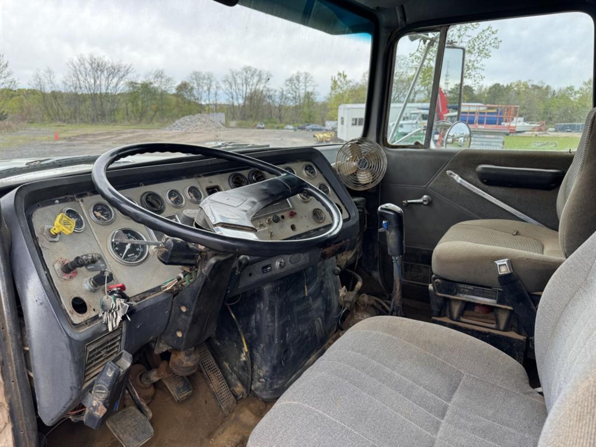 1987 Ford LTL 9000 Tandem Dunp - Image 24 of 30