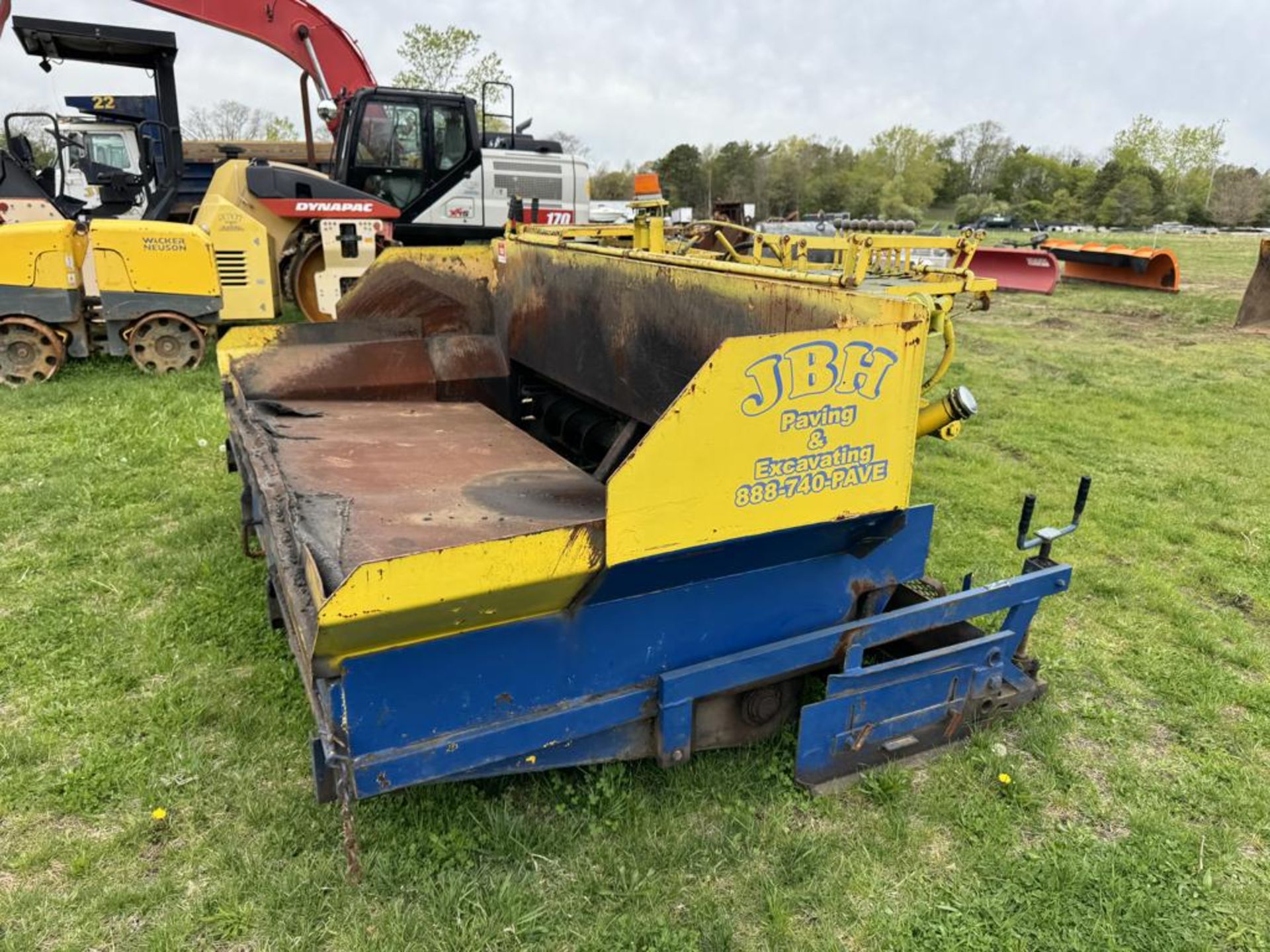 GEHL Powerbox T450 Asphalt Paver - Image 9 of 19